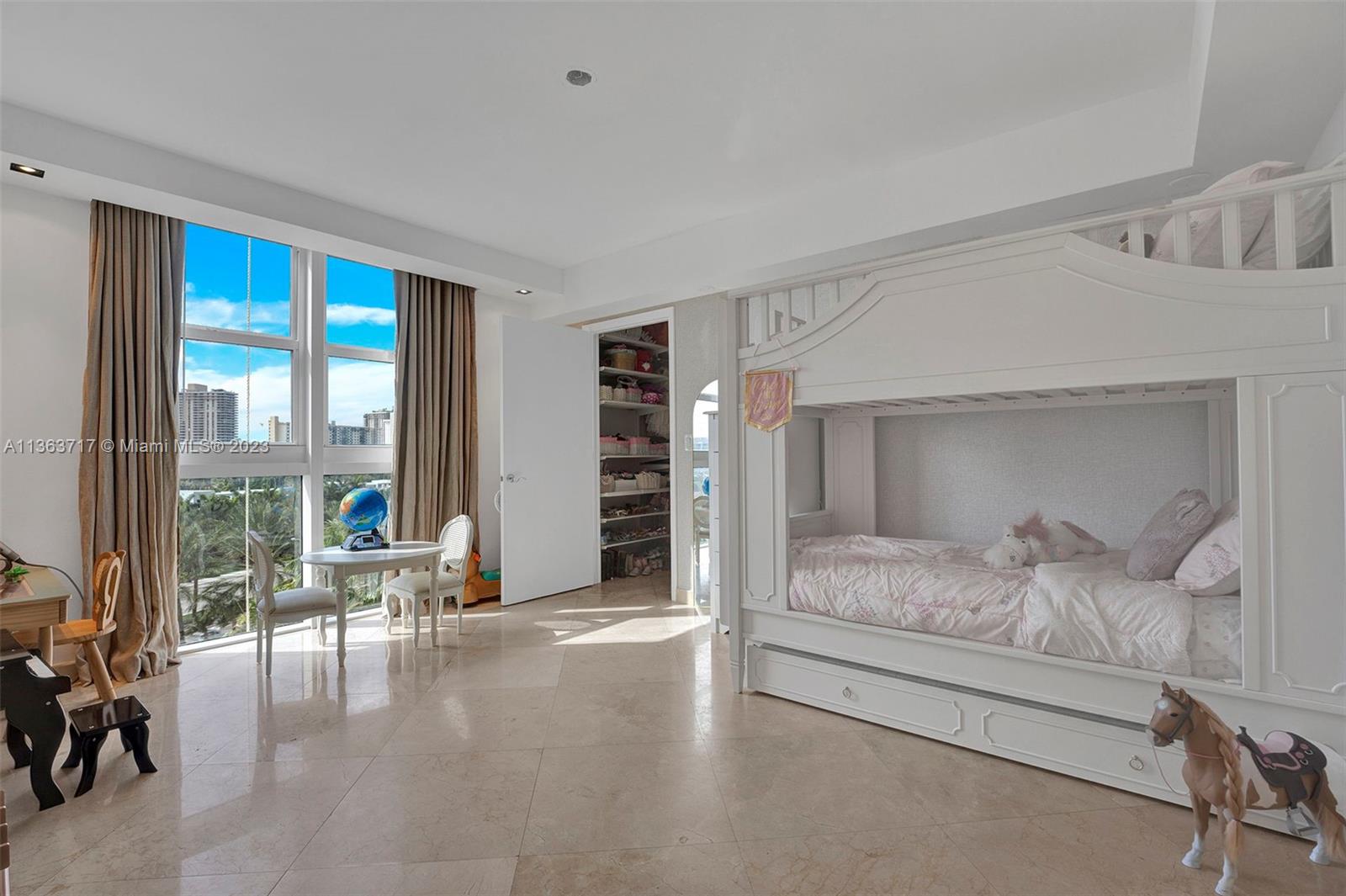 18911 Collins Ave, Sunny Isles Beach, FL, 33160 United States, 3 Bedrooms Bedrooms, ,4 BathroomsBathrooms,Residential,For Sale,Collins Ave,A11363717