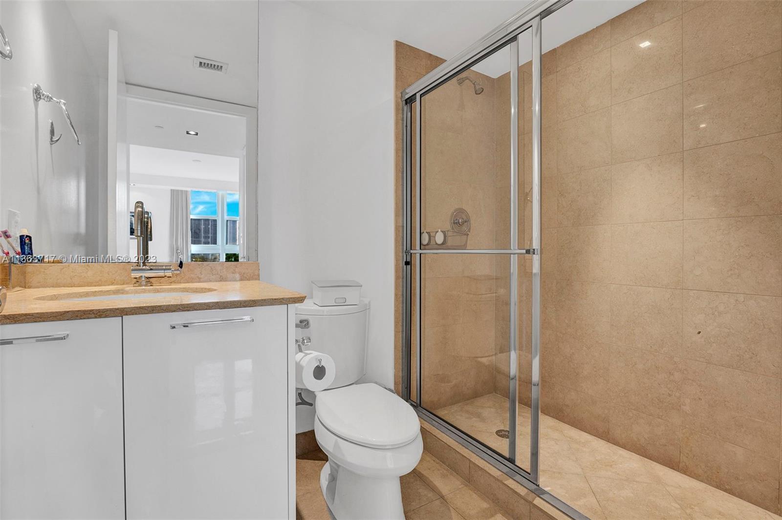18911 Collins Ave, Sunny Isles Beach, FL, 33160 United States, 3 Bedrooms Bedrooms, ,4 BathroomsBathrooms,Residential,For Sale,Collins Ave,A11363717