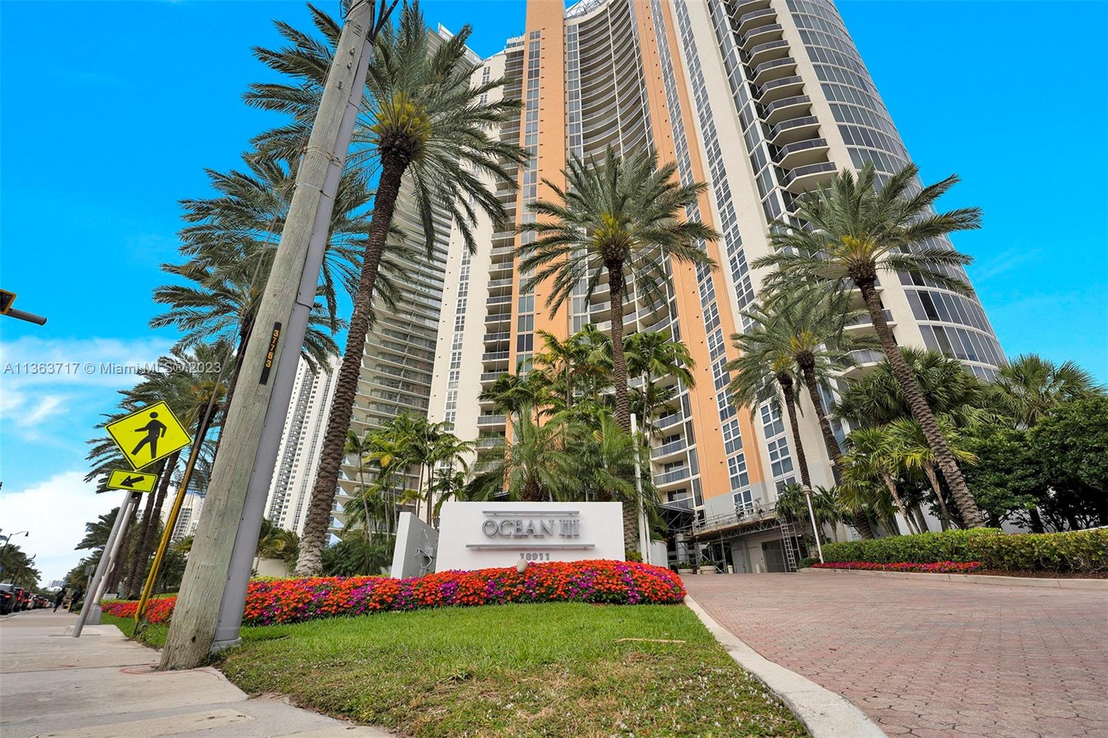 18911 Collins Ave, Sunny Isles Beach, FL, 33160 United States, 3 Bedrooms Bedrooms, ,4 BathroomsBathrooms,Residential,For Sale,Collins Ave,A11363717