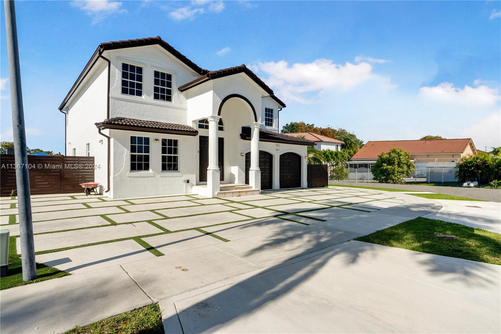 16431 SW 58th Ter, Miami, Florida 33193, 4 Bedrooms Bedrooms, ,3 BathroomsBathrooms,Residential,For Sale,16431 SW 58th Ter,A11367104