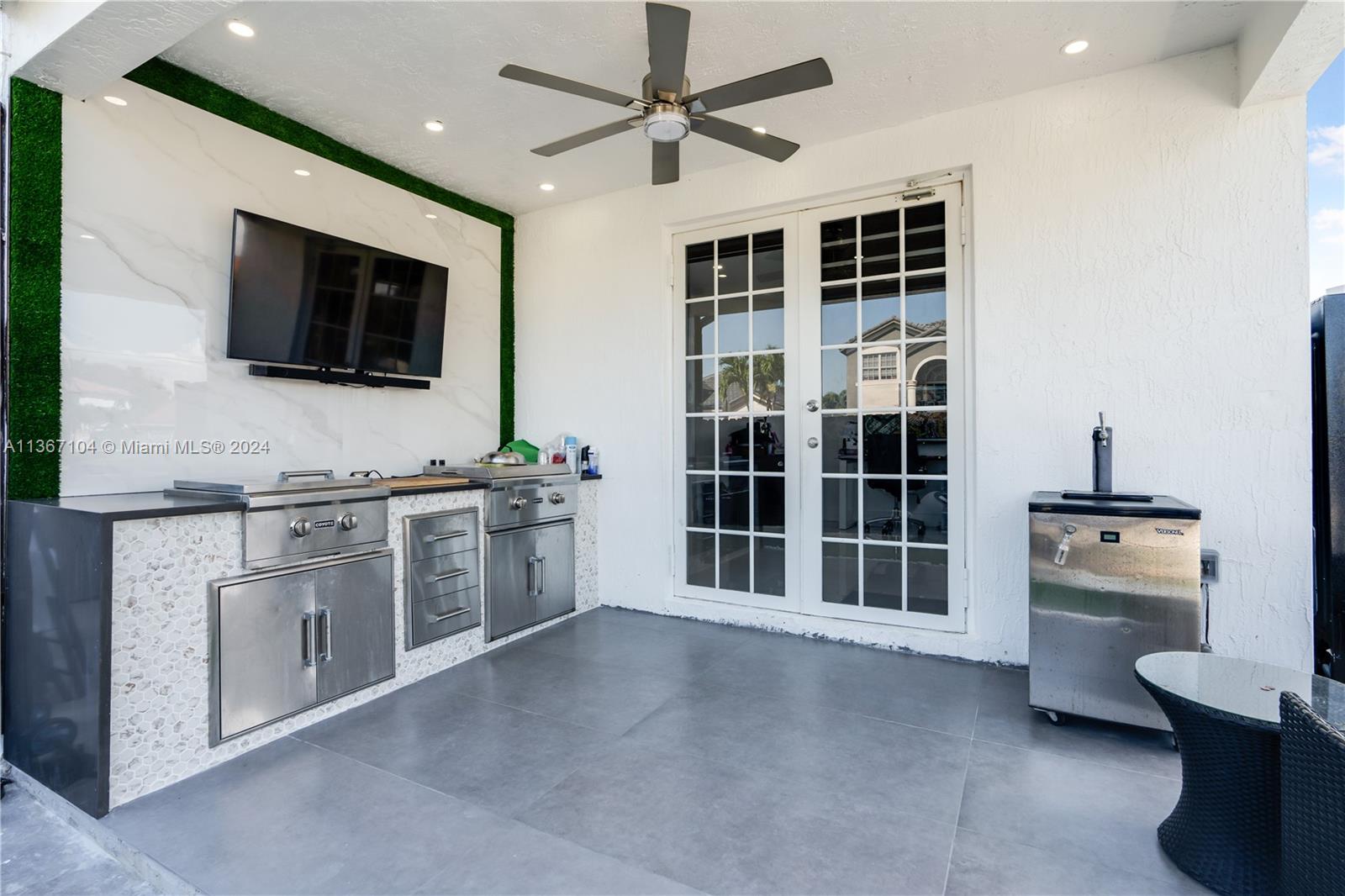 16431 SW 58th Ter, Miami, Florida 33193, 4 Bedrooms Bedrooms, ,3 BathroomsBathrooms,Residential,For Sale,16431 SW 58th Ter,A11367104