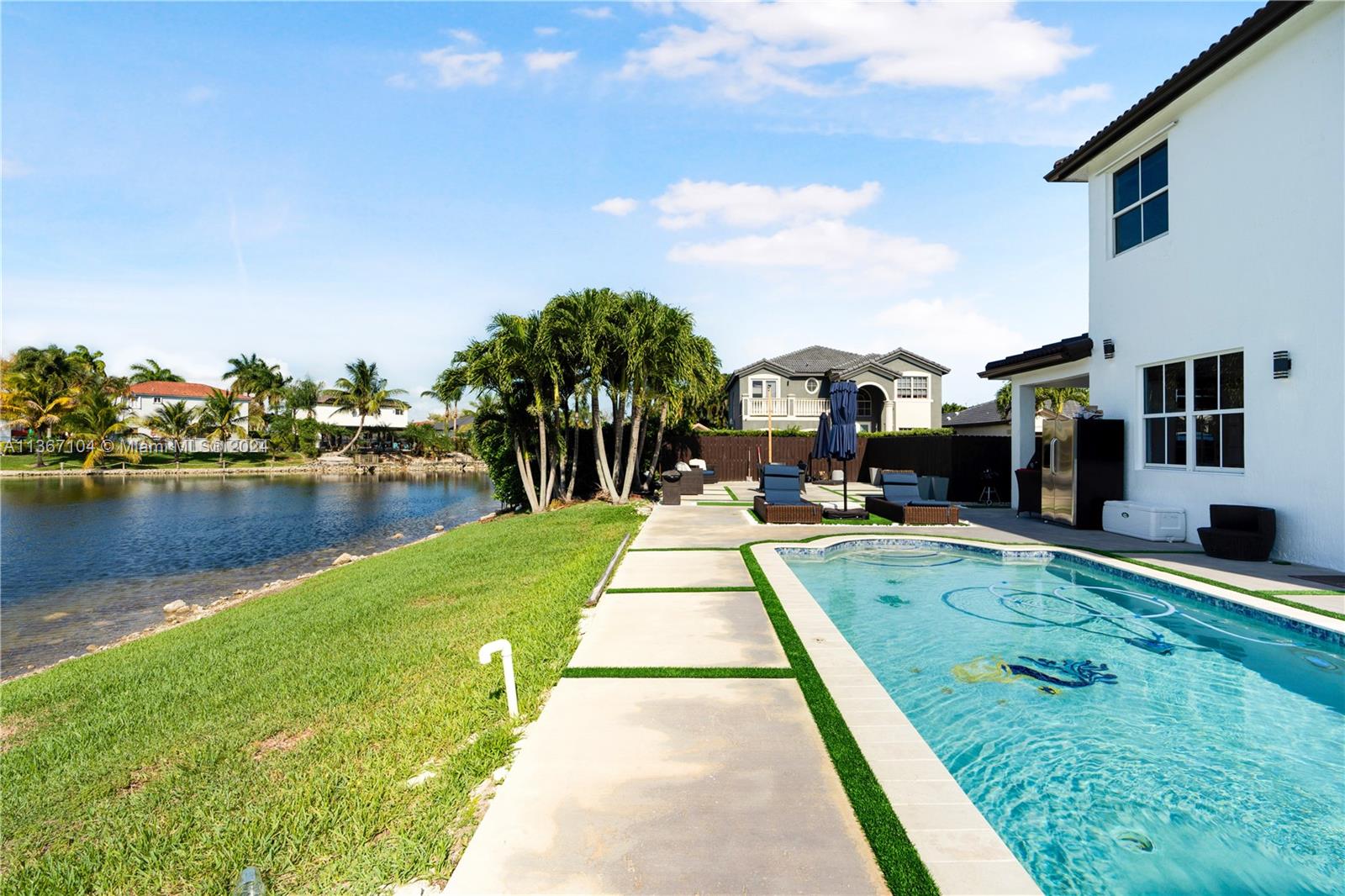 16431 SW 58th Ter, Miami, Florida 33193, 4 Bedrooms Bedrooms, ,3 BathroomsBathrooms,Residential,For Sale,16431 SW 58th Ter,A11367104