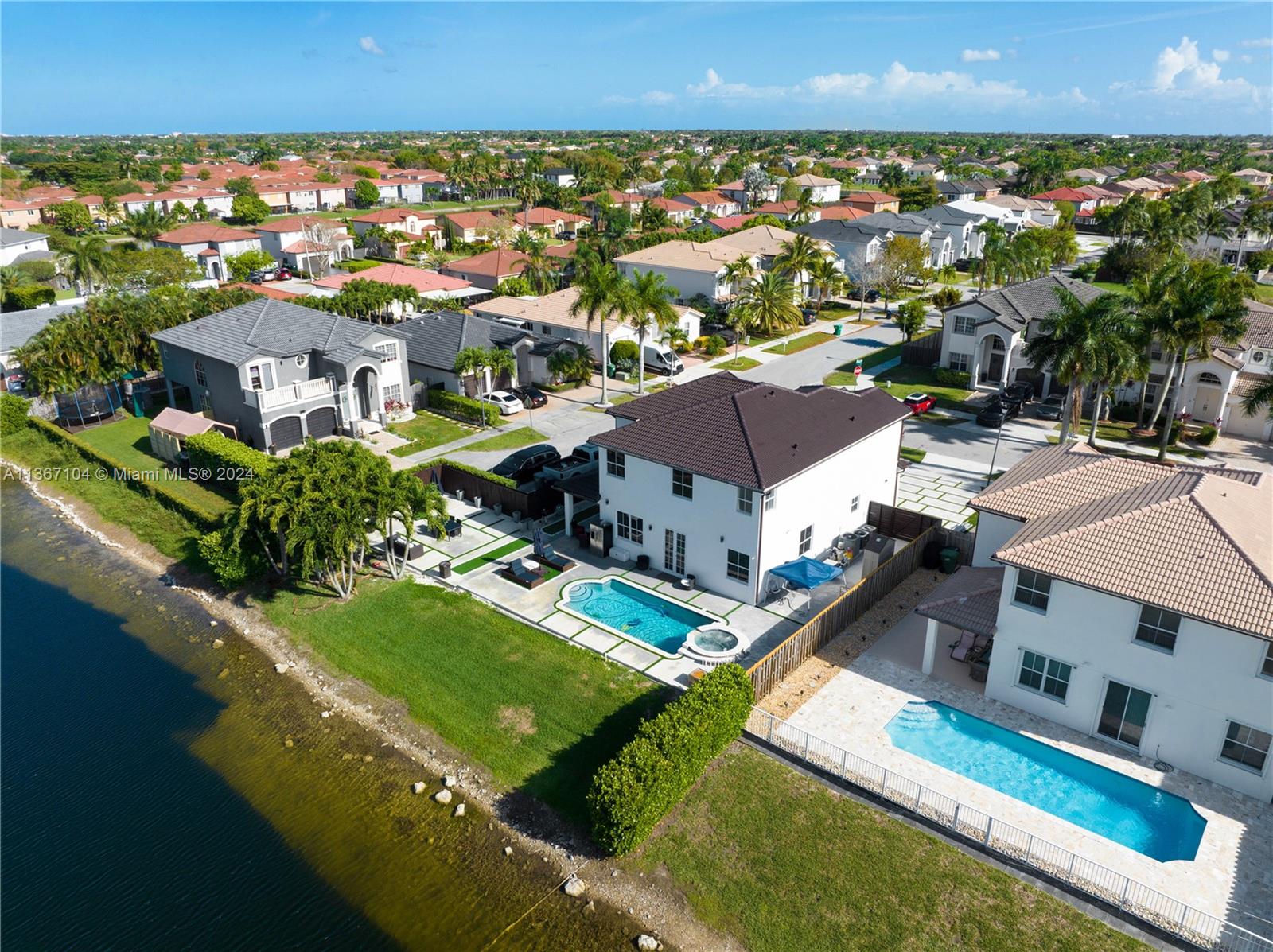 16431 SW 58th Ter, Miami, Florida 33193, 4 Bedrooms Bedrooms, ,3 BathroomsBathrooms,Residential,For Sale,16431 SW 58th Ter,A11367104