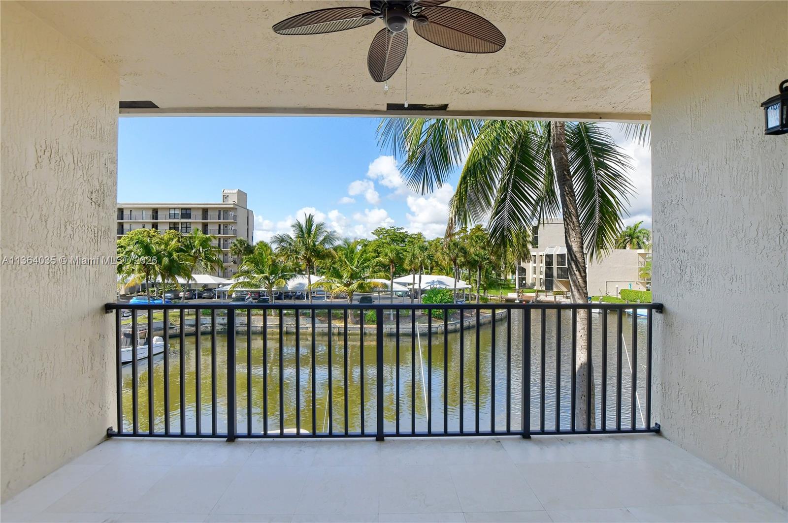 23 Royal Palm Way 16, Boca Raton, FL 33432, 3 Bedrooms Bedrooms, ,2 BathroomsBathrooms,Residential,For Sale,Royal Palm Way,A11364035