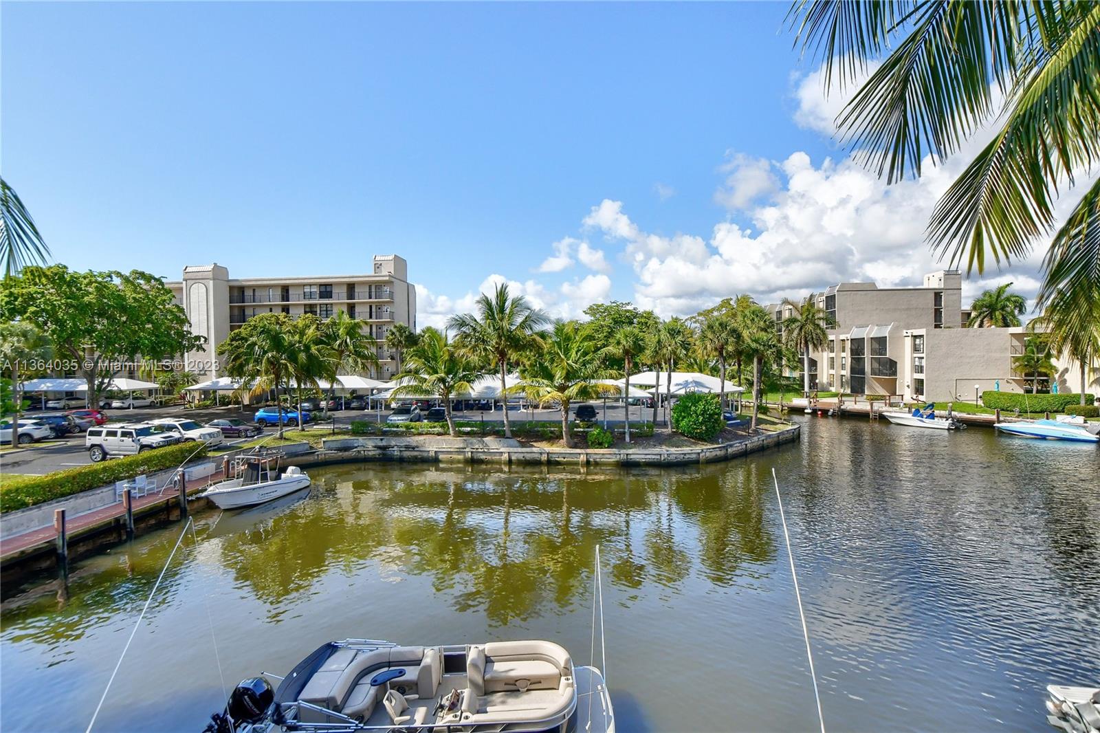 23 Royal Palm Way 16, Boca Raton, FL 33432, 3 Bedrooms Bedrooms, ,2 BathroomsBathrooms,Residential,For Sale,Royal Palm Way,A11364035