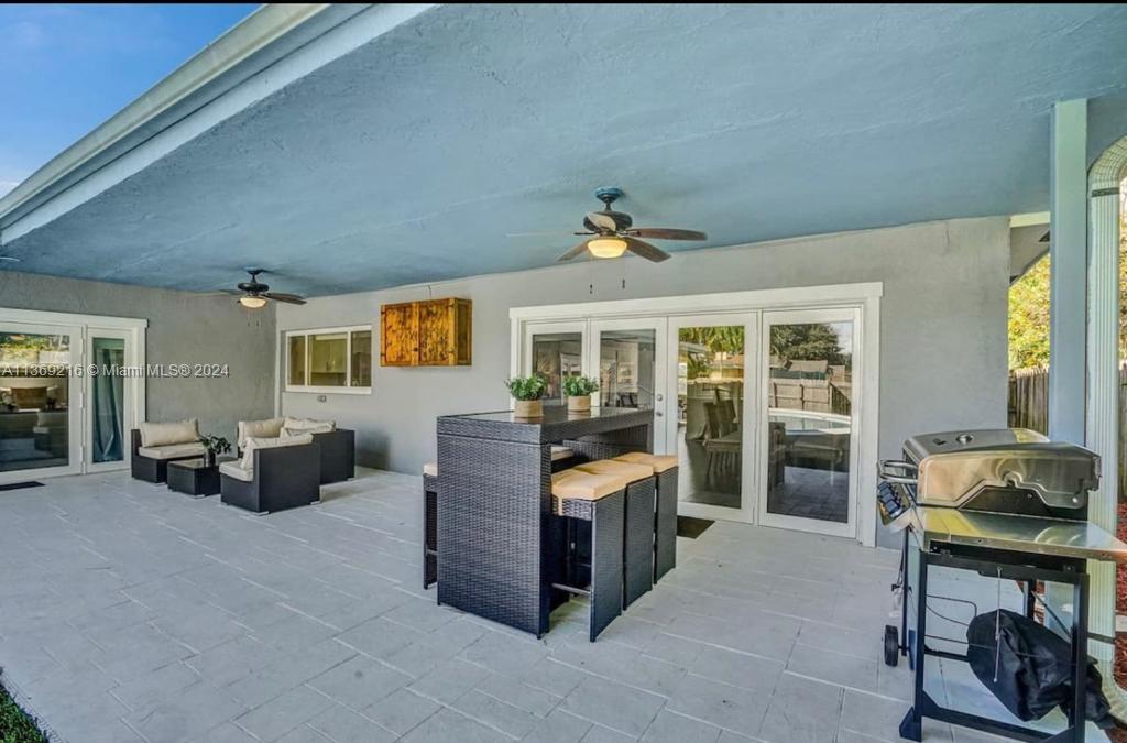 1431 Dewey St, Hollywood, Florida 33020, 6 Bedrooms Bedrooms, ,5 BathroomsBathrooms,Residential,For Sale,1431 Dewey St,A11369216