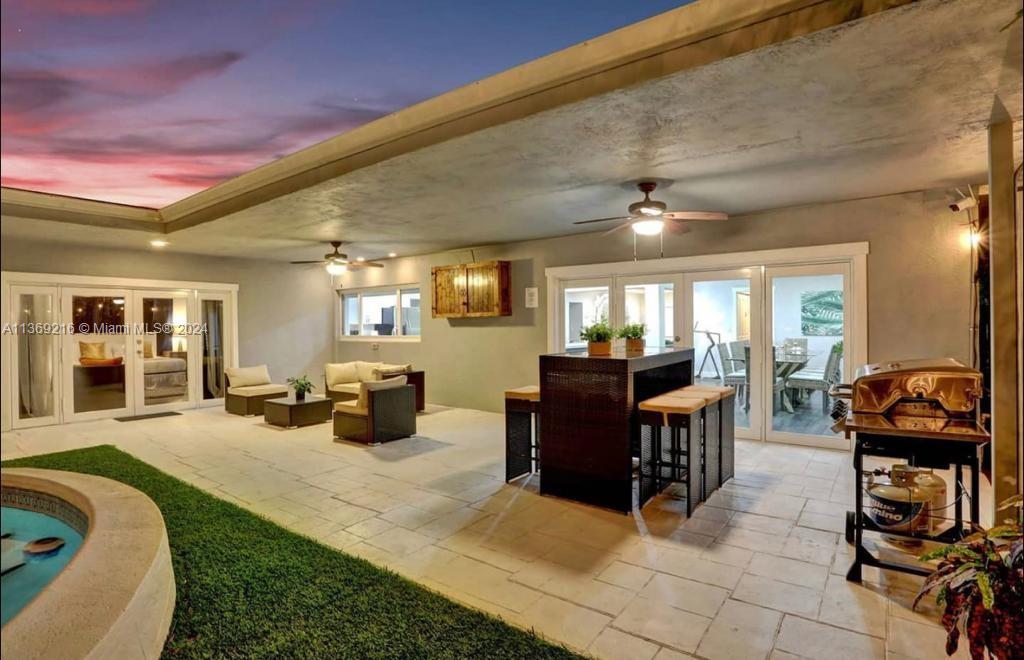 1431 Dewey St, Hollywood, Florida 33020, 6 Bedrooms Bedrooms, ,5 BathroomsBathrooms,Residential,For Sale,1431 Dewey St,A11369216