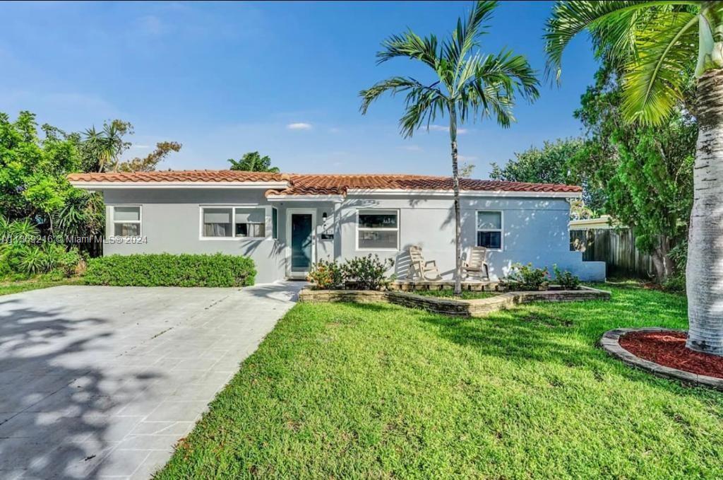 1431 Dewey St, Hollywood, Florida 33020, 6 Bedrooms Bedrooms, ,5 BathroomsBathrooms,Residential,For Sale,1431 Dewey St,A11369216
