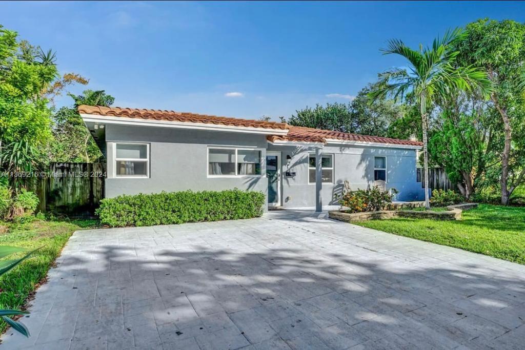 1431 Dewey St, Hollywood, Florida 33020, 6 Bedrooms Bedrooms, ,5 BathroomsBathrooms,Residential,For Sale,1431 Dewey St,A11369216