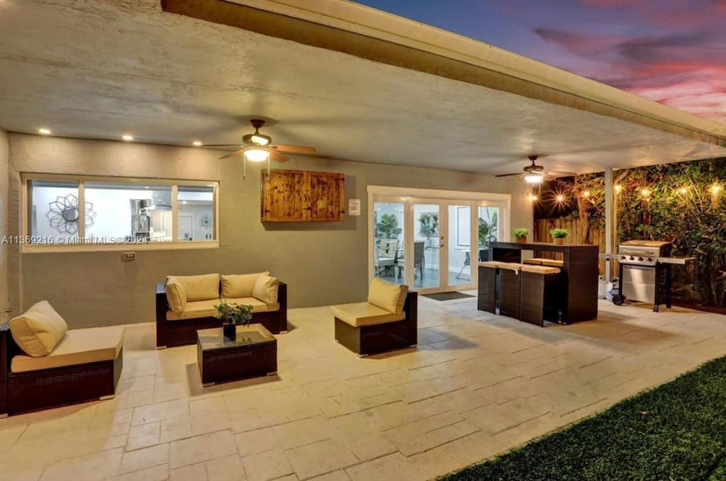 1431 Dewey St, Hollywood, Florida 33020, 6 Bedrooms Bedrooms, ,5 BathroomsBathrooms,Residential,For Sale,1431 Dewey St,A11369216