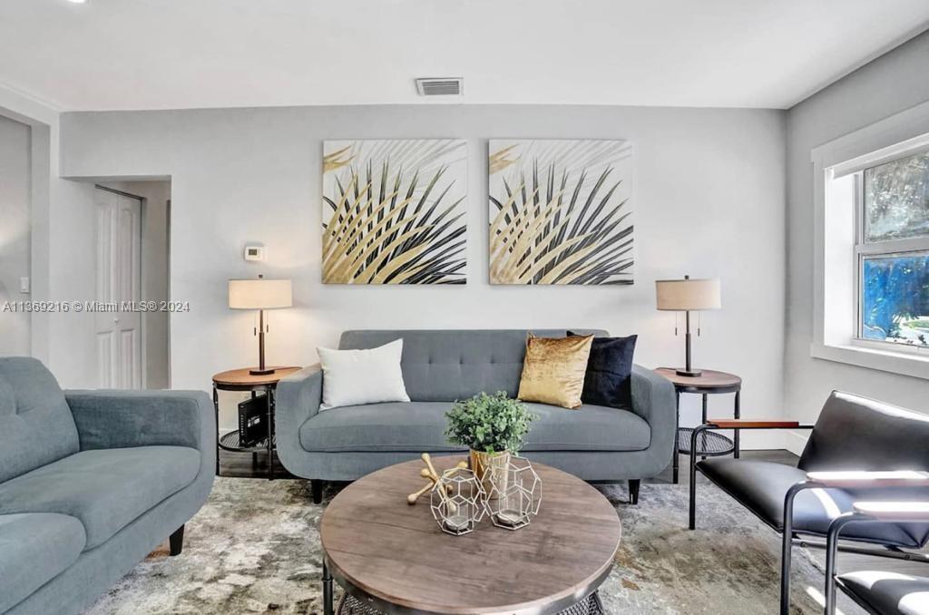 1431 Dewey St, Hollywood, Florida 33020, 6 Bedrooms Bedrooms, ,5 BathroomsBathrooms,Residential,For Sale,1431 Dewey St,A11369216