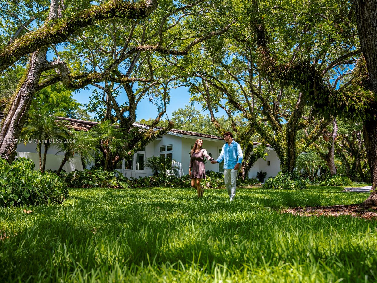 5501 Snapper Creek Rd, Coral Gables, FL, 33156 United States, 6 Bedrooms Bedrooms, ,6 BathroomsBathrooms,Residential,For Sale,Snapper Creek Rd,A11369718