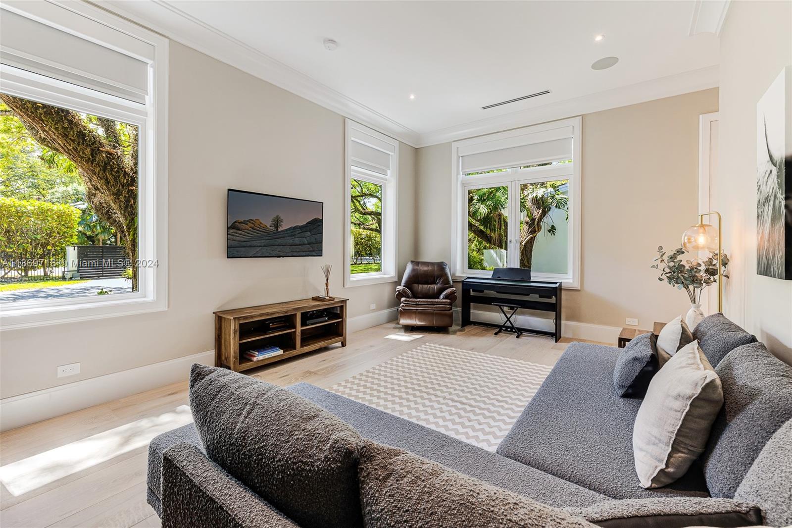 5501 Snapper Creek Rd, Coral Gables, FL, 33156 United States, 6 Bedrooms Bedrooms, ,6 BathroomsBathrooms,Residential,For Sale,Snapper Creek Rd,A11369718