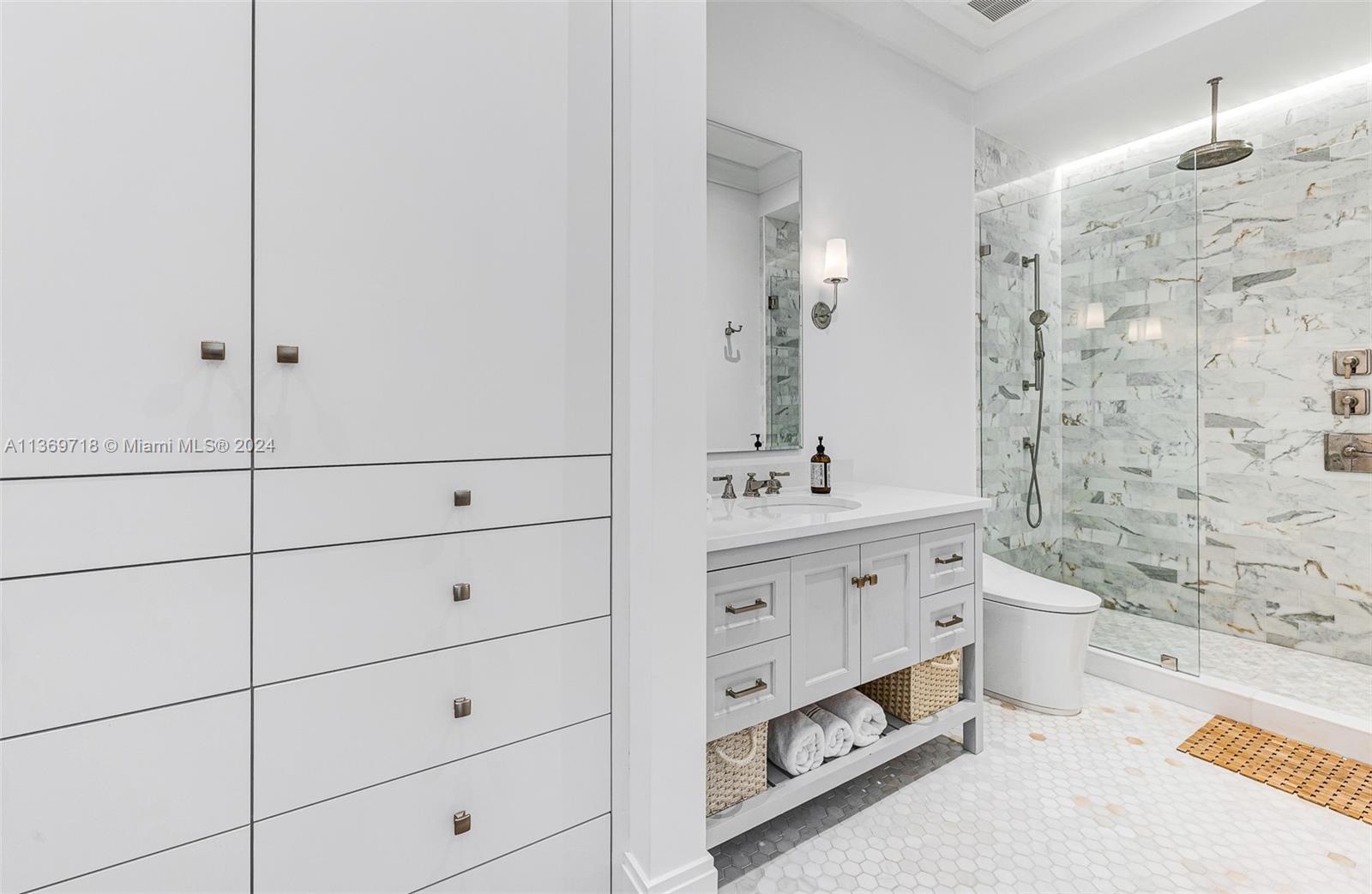 5501 Snapper Creek Rd, Coral Gables, FL, 33156 United States, 6 Bedrooms Bedrooms, ,6 BathroomsBathrooms,Residential,For Sale,Snapper Creek Rd,A11369718