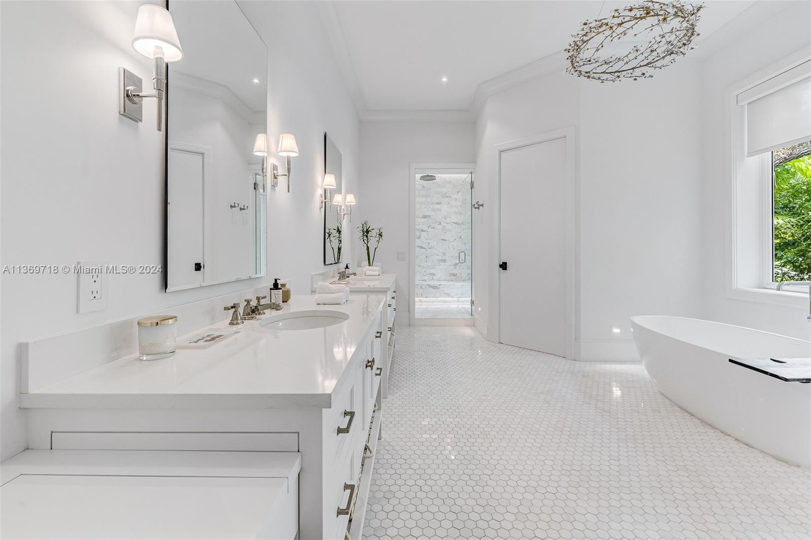 5501 Snapper Creek Rd, Coral Gables, FL, 33156 United States, 6 Bedrooms Bedrooms, ,6 BathroomsBathrooms,Residential,For Sale,Snapper Creek Rd,A11369718