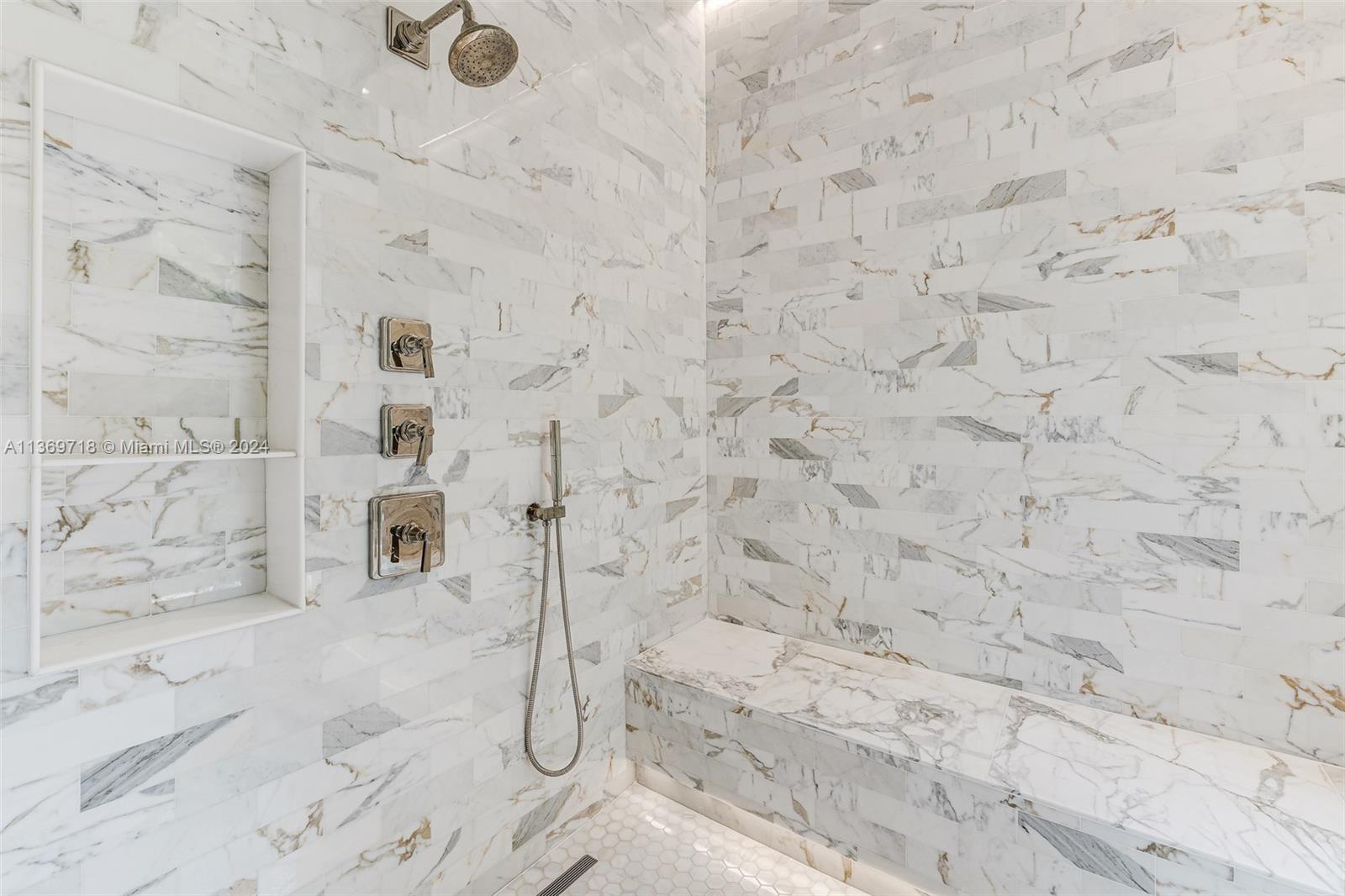 5501 Snapper Creek Rd, Coral Gables, FL, 33156 United States, 6 Bedrooms Bedrooms, ,6 BathroomsBathrooms,Residential,For Sale,Snapper Creek Rd,A11369718