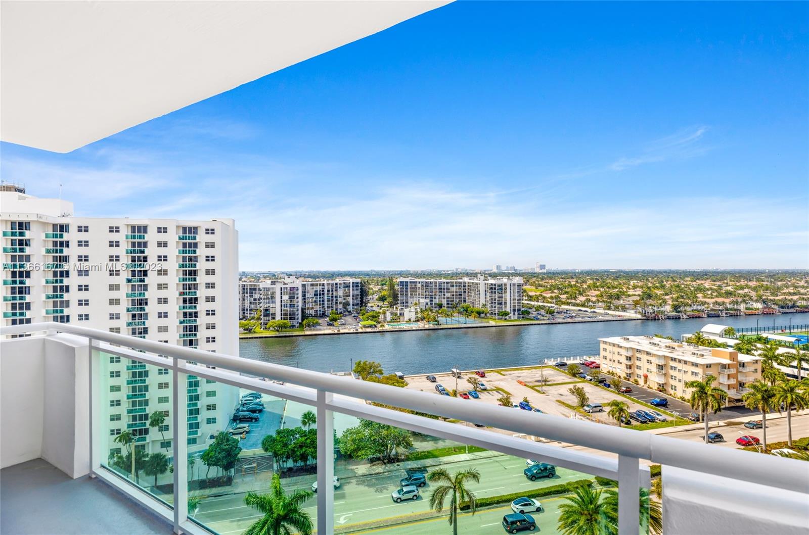 3001 S Ocean Dr 1443, Hollywood, Florida 33019, 2 Bedrooms Bedrooms, ,2 BathroomsBathrooms,Residential,For Sale,3001 S Ocean Dr 1443,A11366167