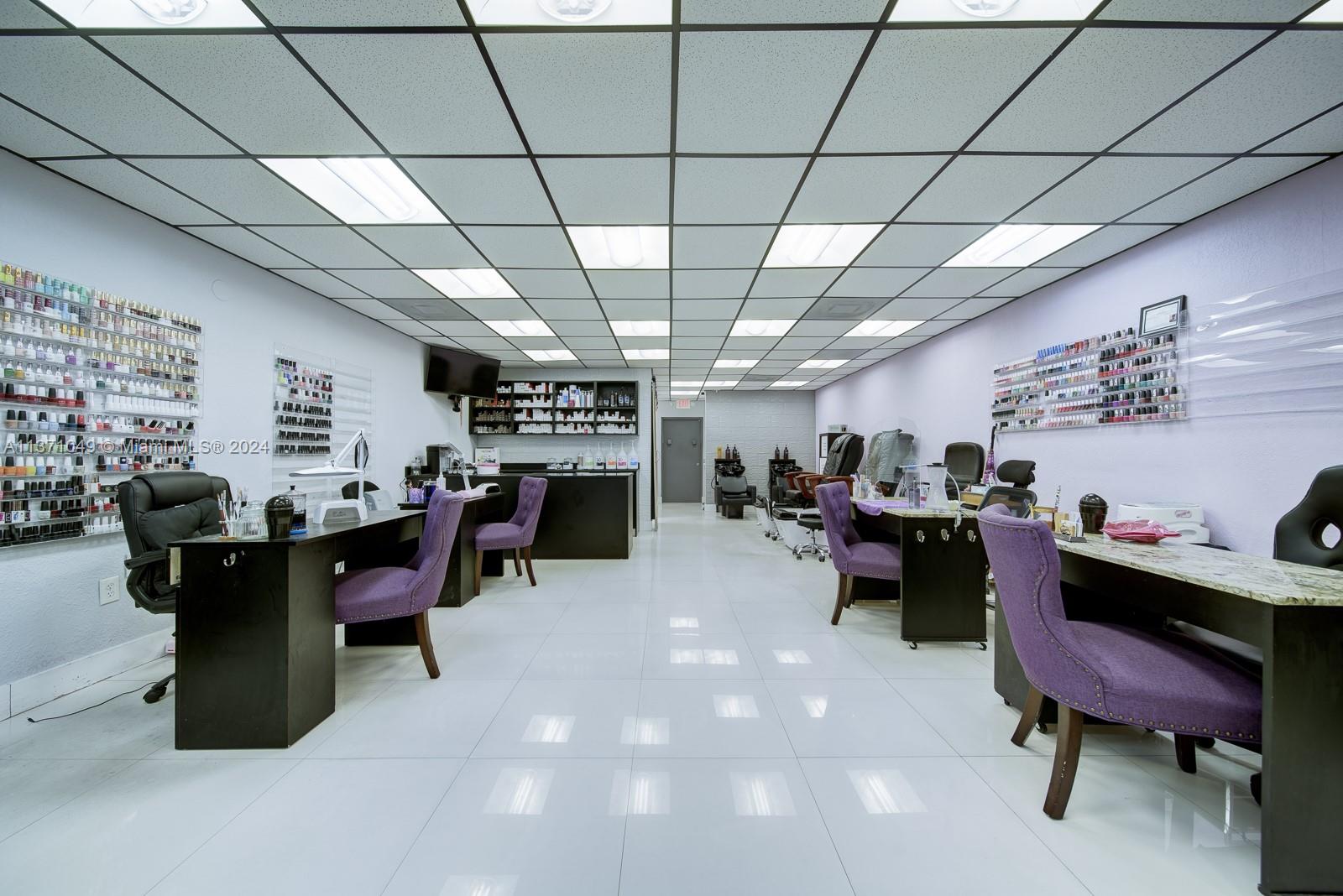 Unisex Beauty Salon For Sale, Miami, FL 33165