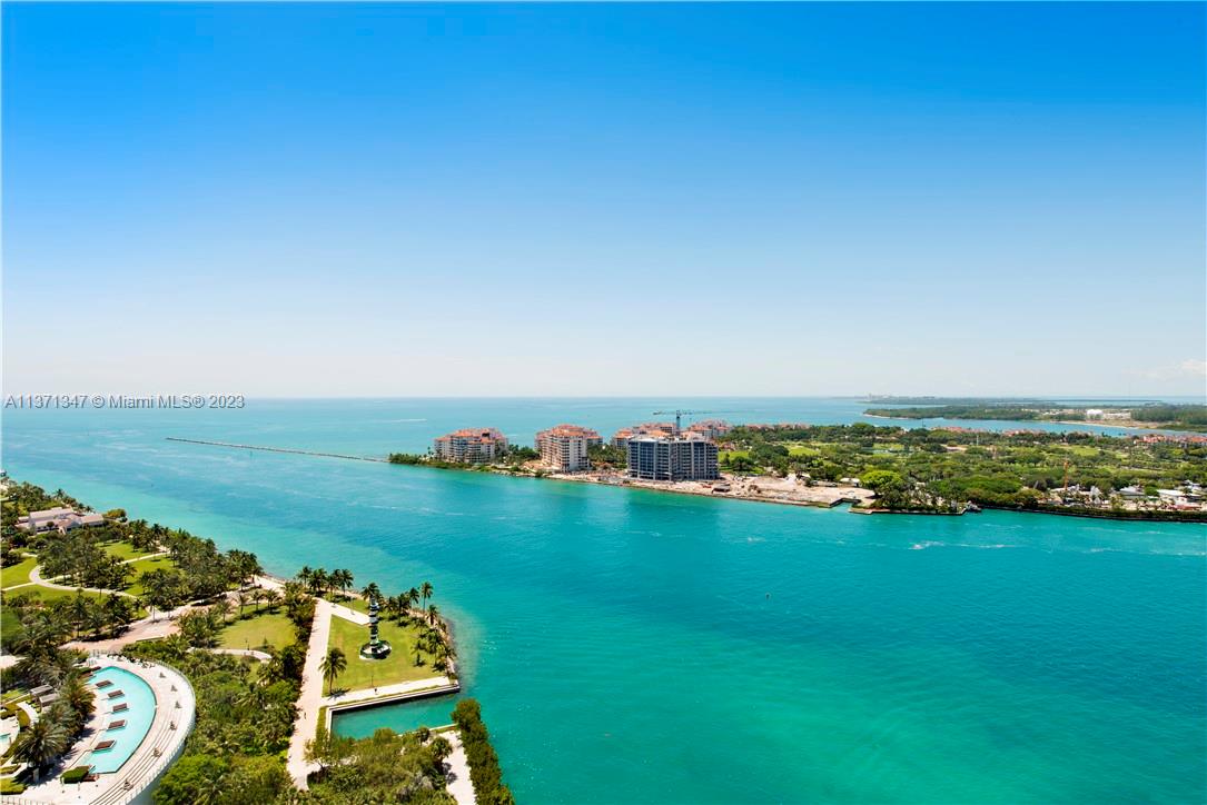 1000 Pointe Drive, Miami Beach, FL, 33139 United States, 3 Bedrooms Bedrooms, ,2 BathroomsBathrooms,Residential,For Sale,Pointe Drive,A11371347