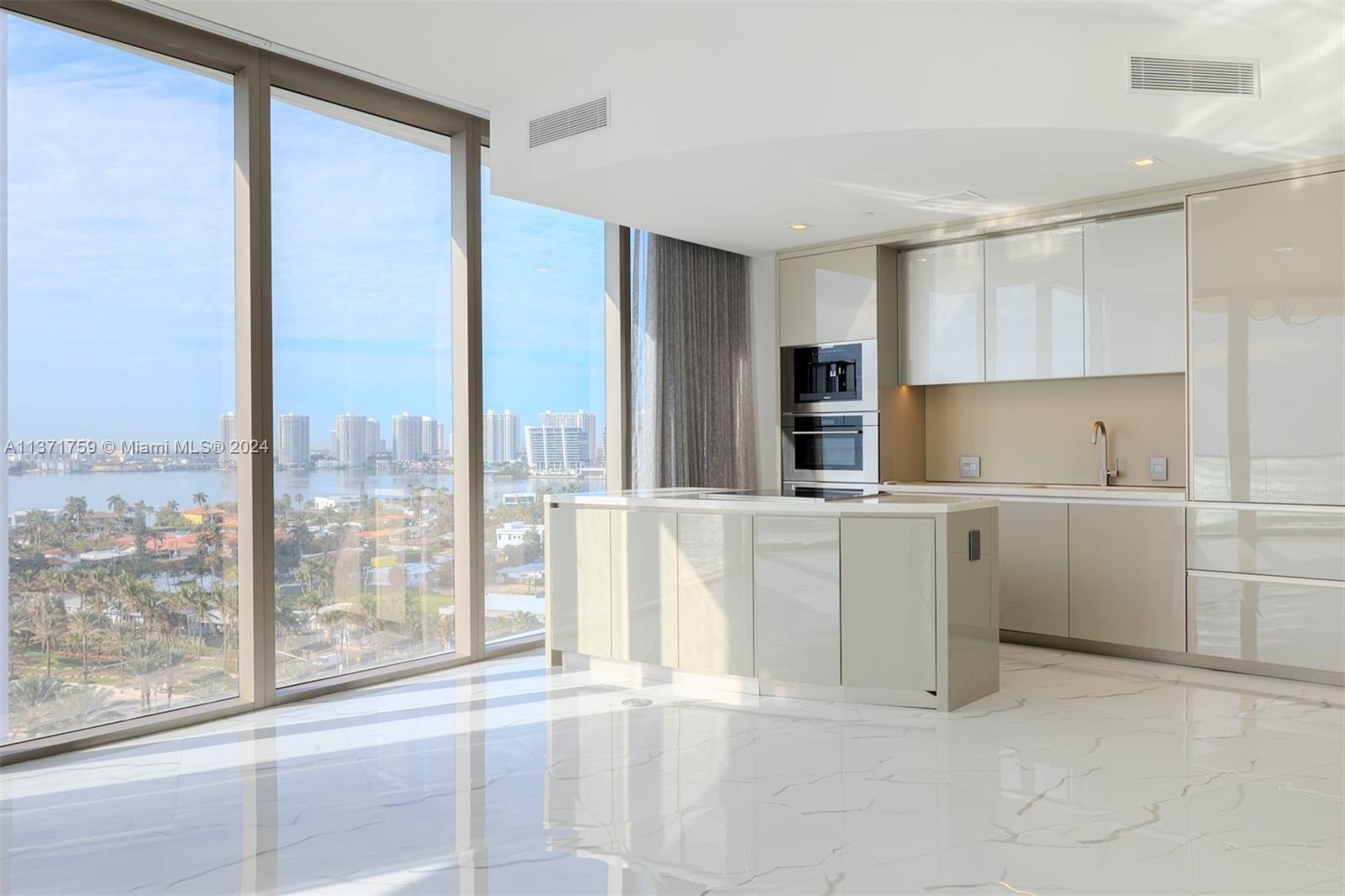 18975 Collins Ave, Sunny Isles Beach, FL, 33160 United States, 2 Bedrooms Bedrooms, ,2 BathroomsBathrooms,Residential,For Sale,Collins Ave,A11371759