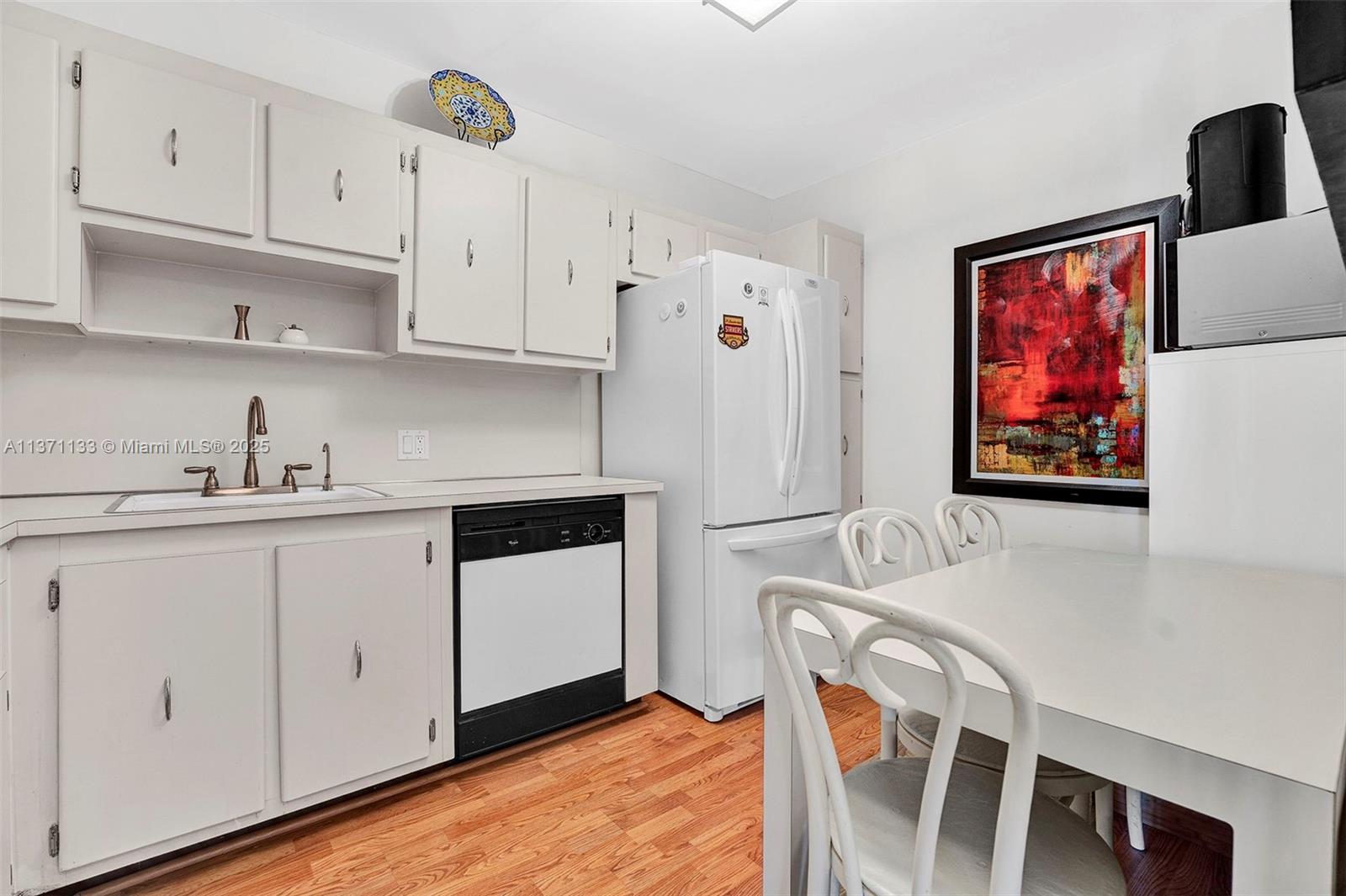 20335 W Country Club Dr 1109, Aventura, FL 33180, 2 Bedrooms Bedrooms, ,2 BathroomsBathrooms,Residential,For Sale,Country Club Dr,A11371133