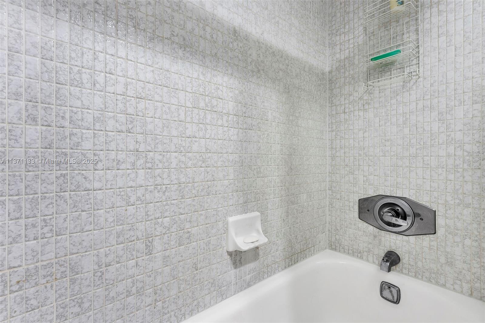 20335 W Country Club Dr 1109, Aventura, FL 33180, 2 Bedrooms Bedrooms, ,2 BathroomsBathrooms,Residential,For Sale,Country Club Dr,A11371133