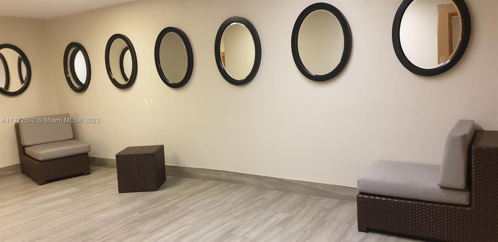 sitting room