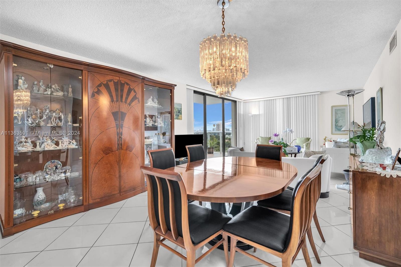 3625 Country Club Dr, Aventura, FL, 33180 United States, 2 Bedrooms Bedrooms, ,2 BathroomsBathrooms,Residential,For Sale,Country Club Dr,A11363591