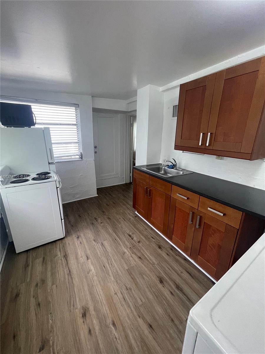 2811 Indian Creek Dr a-c, Miami Beach, Florida 33140, 6 Bedrooms Bedrooms, ,5 BathroomsBathrooms,Residentiallease,For Rent,2811 Indian Creek Dr a-c,A11374205