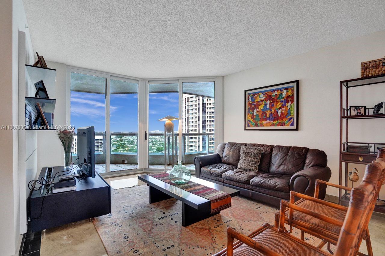 21055 Yacht Club Dr, Aventura, FL, 33180 United States, 3 Bedrooms Bedrooms, ,2 BathroomsBathrooms,Residential,For Sale,Yacht Club Dr,A11367095
