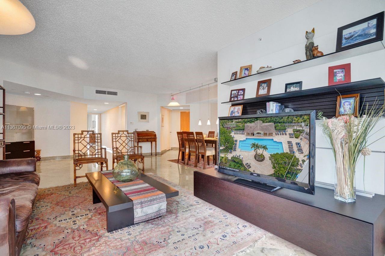 21055 Yacht Club Dr, Aventura, FL, 33180 United States, 3 Bedrooms Bedrooms, ,2 BathroomsBathrooms,Residential,For Sale,Yacht Club Dr,A11367095