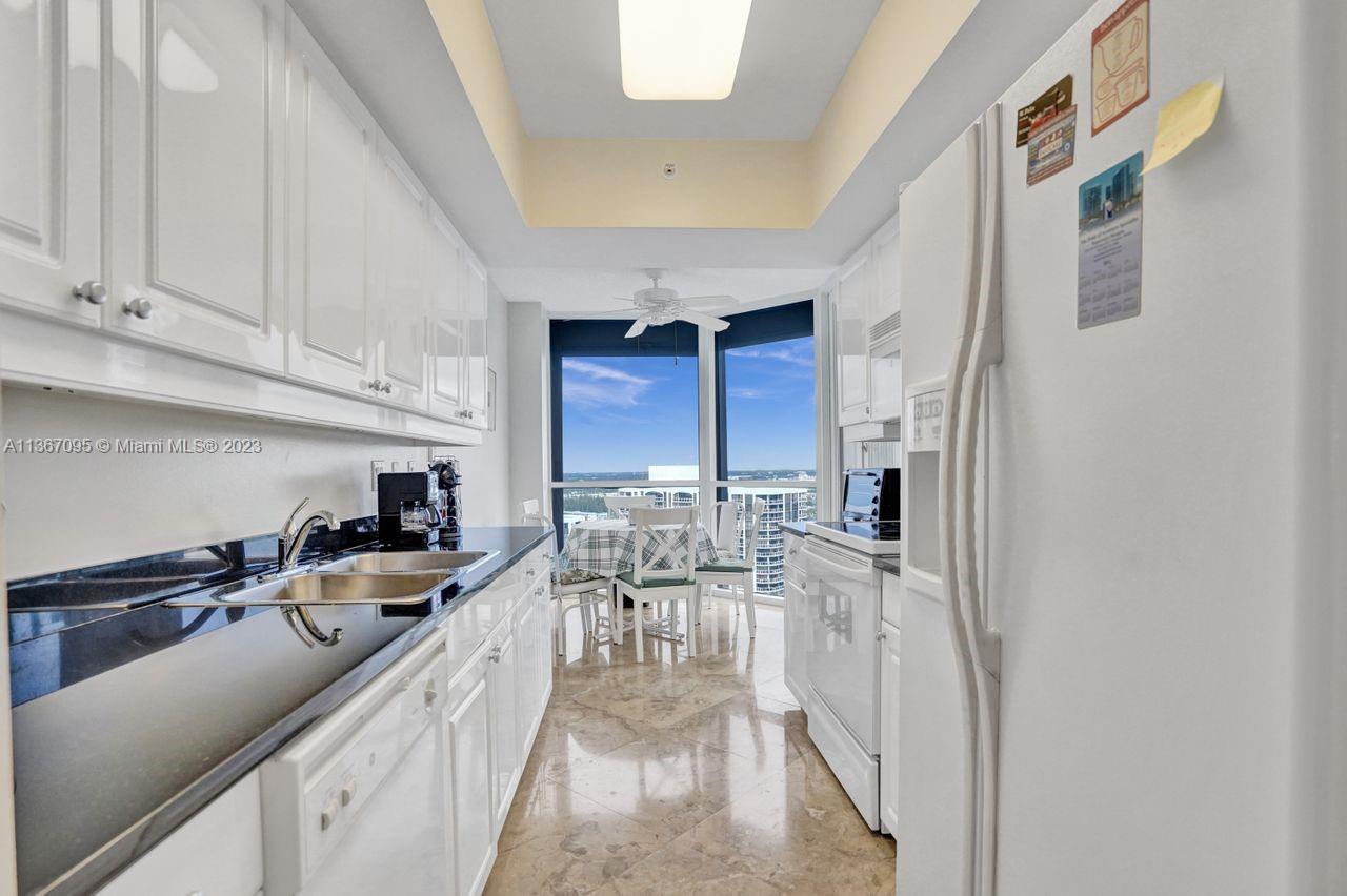 21055 Yacht Club Dr, Aventura, FL, 33180 United States, 3 Bedrooms Bedrooms, ,2 BathroomsBathrooms,Residential,For Sale,Yacht Club Dr,A11367095