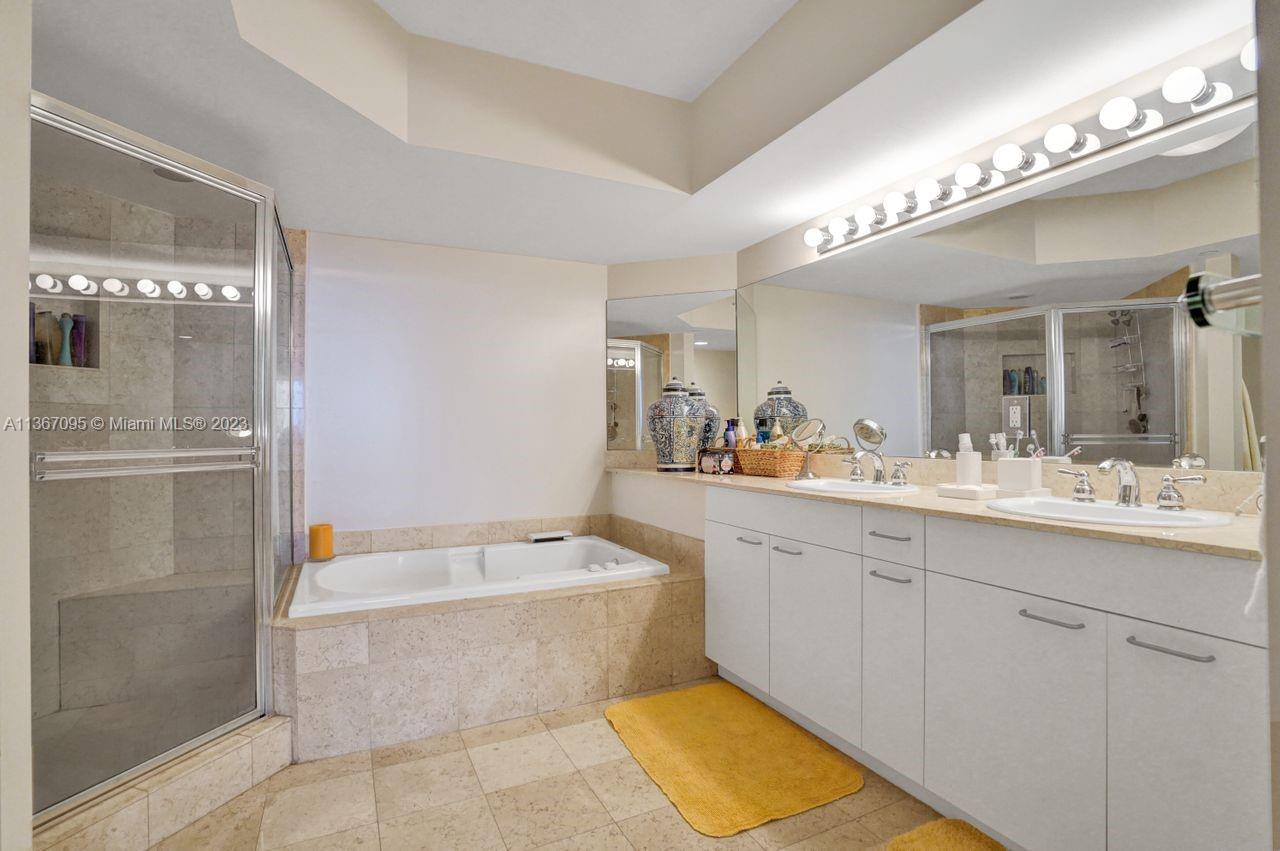 21055 Yacht Club Dr, Aventura, FL, 33180 United States, 3 Bedrooms Bedrooms, ,2 BathroomsBathrooms,Residential,For Sale,Yacht Club Dr,A11367095
