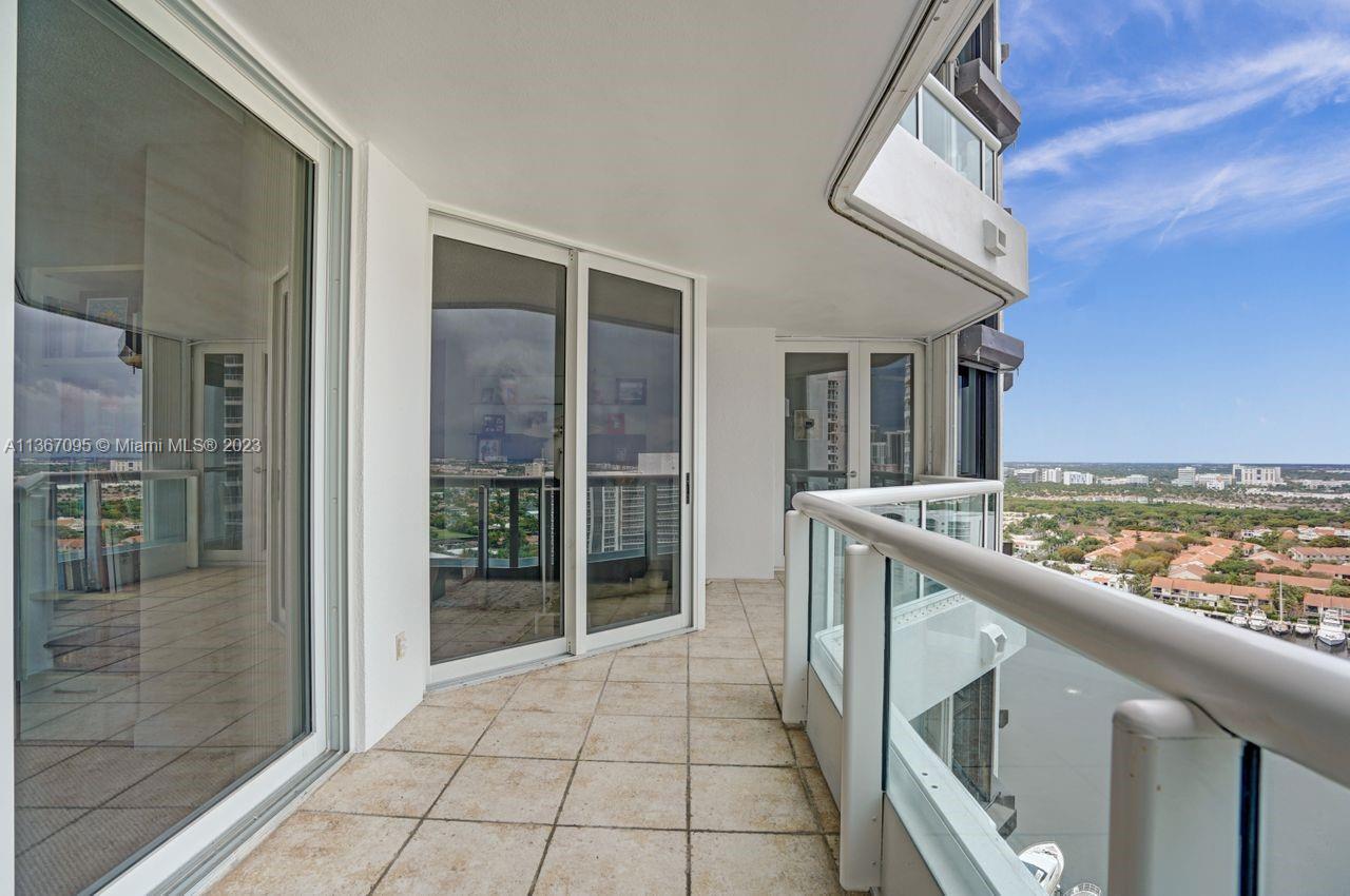 21055 Yacht Club Dr, Aventura, FL, 33180 United States, 3 Bedrooms Bedrooms, ,2 BathroomsBathrooms,Residential,For Sale,Yacht Club Dr,A11367095