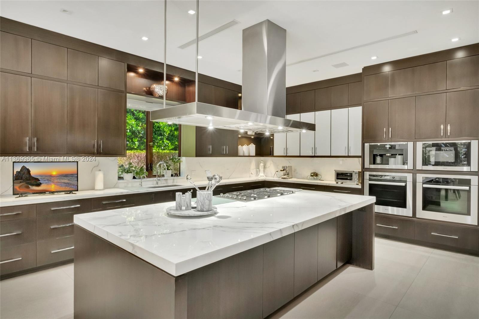 9050 63rd Ct, Pinecrest, FL, 33156 United States, 8 Bedrooms Bedrooms, ,9 BathroomsBathrooms,Residential,For Sale,63rd Ct,A11369965