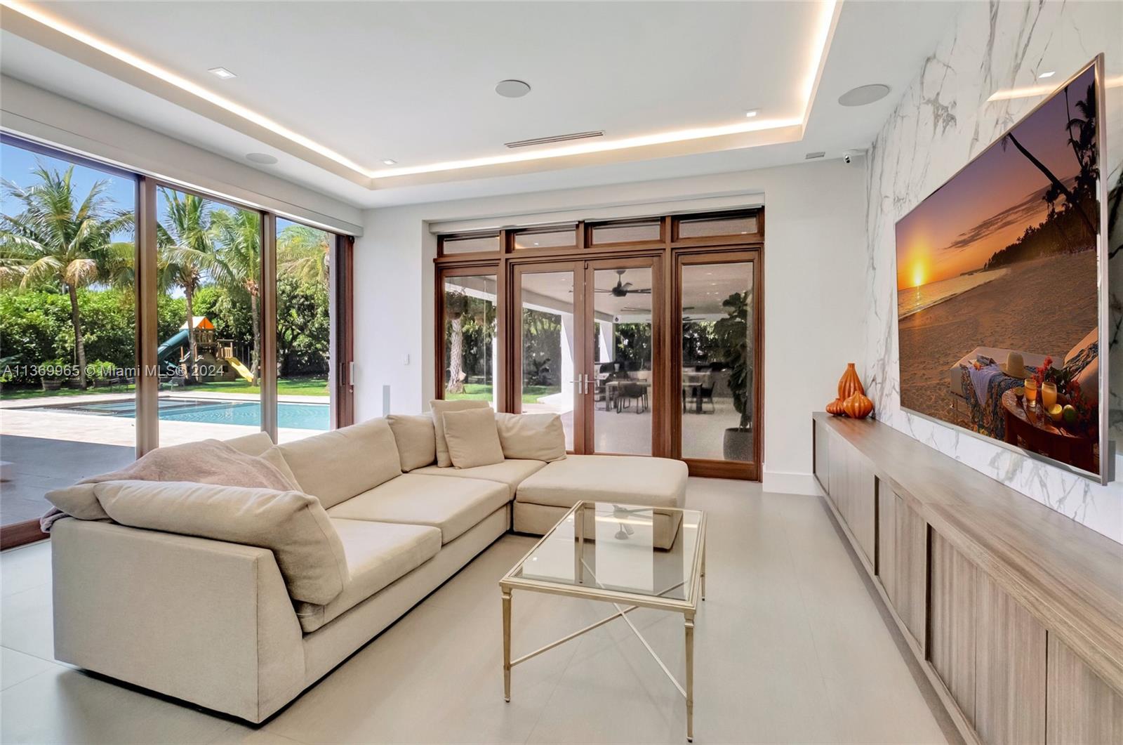 9050 63rd Ct, Pinecrest, FL, 33156 United States, 8 Bedrooms Bedrooms, ,9 BathroomsBathrooms,Residential,For Sale,63rd Ct,A11369965