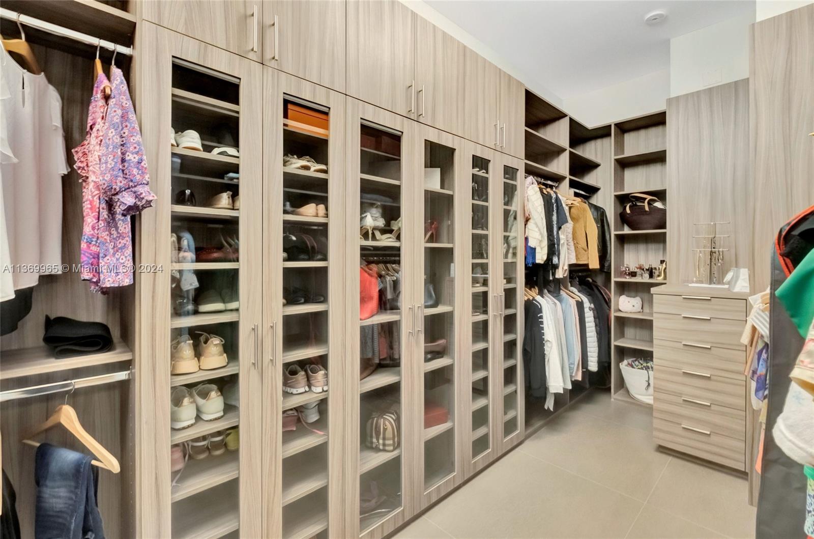 9050 63rd Ct, Pinecrest, FL, 33156 United States, 8 Bedrooms Bedrooms, ,9 BathroomsBathrooms,Residential,For Sale,63rd Ct,A11369965