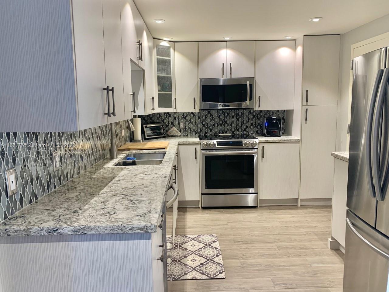 427 Golden Isles Dr 8E, Hallandale Beach, Florida 33009, 2 Bedrooms Bedrooms, ,2 BathroomsBathrooms,Residential,For Sale,427 Golden Isles Dr 8E,A11371775