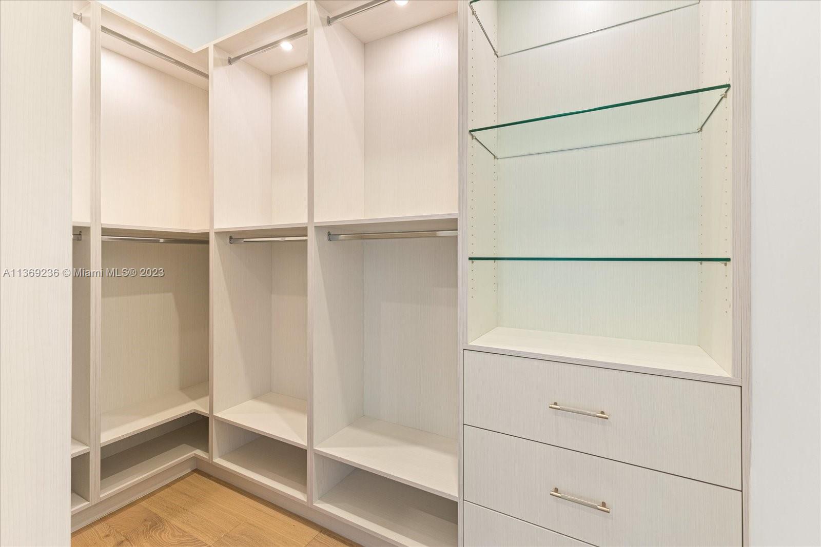 Closet​​‌​​​​‌​​‌‌​‌‌​​​‌‌​‌​‌​‌​​​‌​​