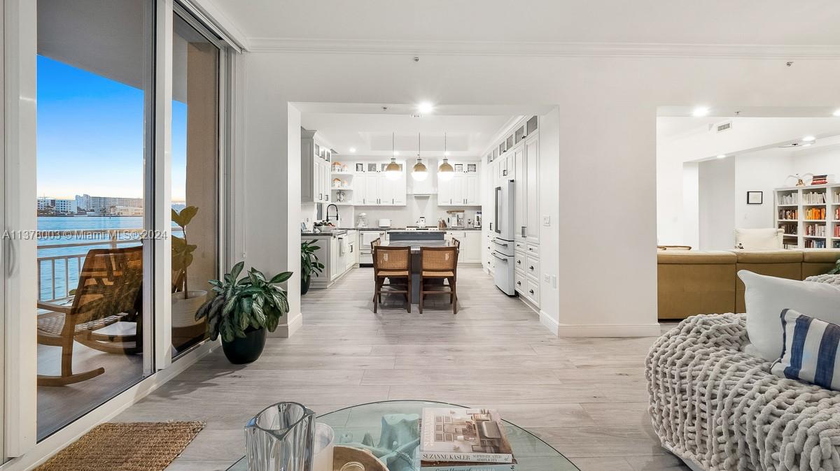 848 Brickell Key Dr, Miami, FL, 33131 United States, 4 Bedrooms Bedrooms, ,4 BathroomsBathrooms,Residential,For Sale,Brickell Key Dr,A11378003