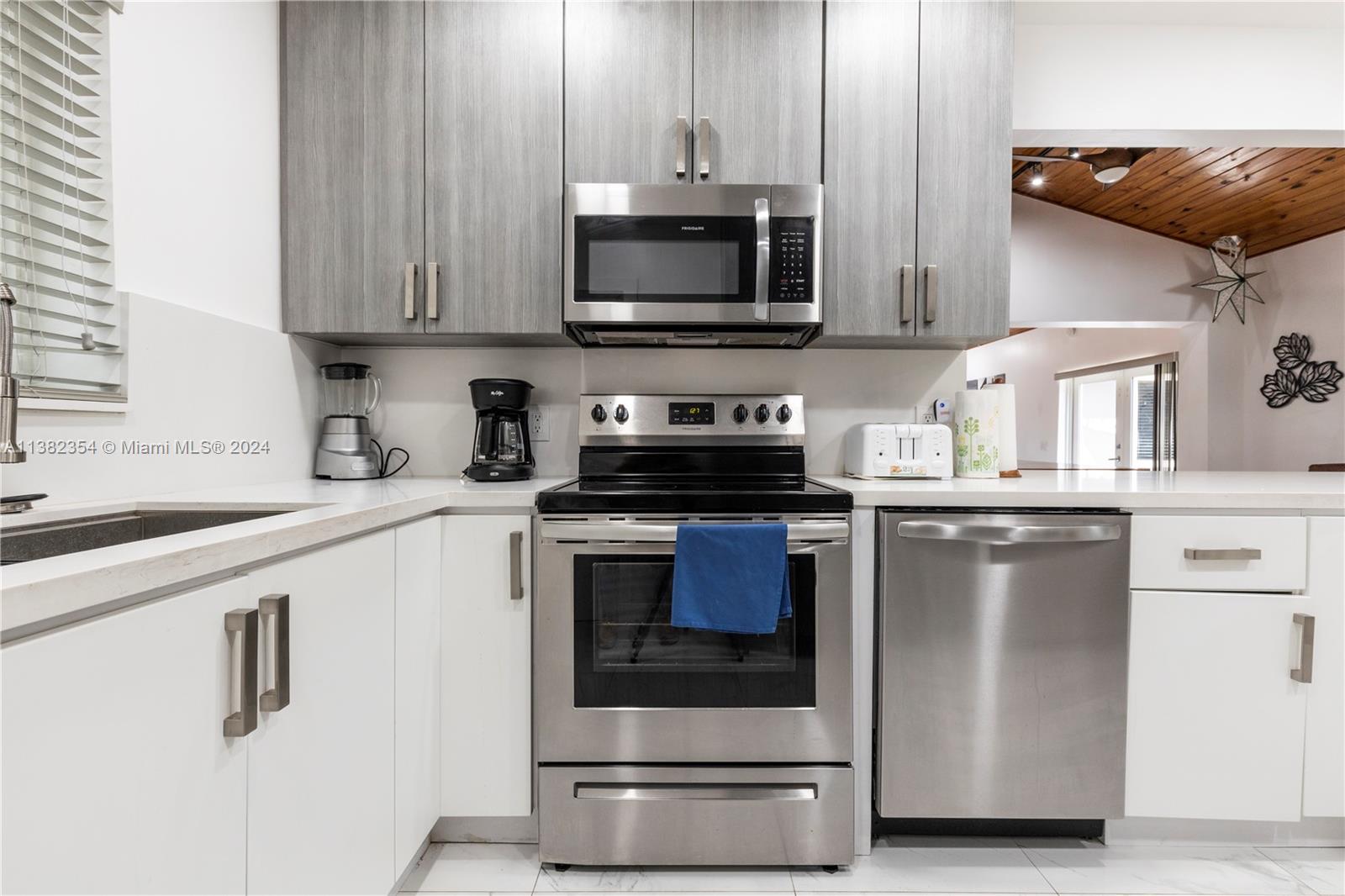 753 NE 81st St, Miami, Florida 33138, 5 Bedrooms Bedrooms, ,3 BathroomsBathrooms,Residential,For Sale,753 NE 81st St,A11382354