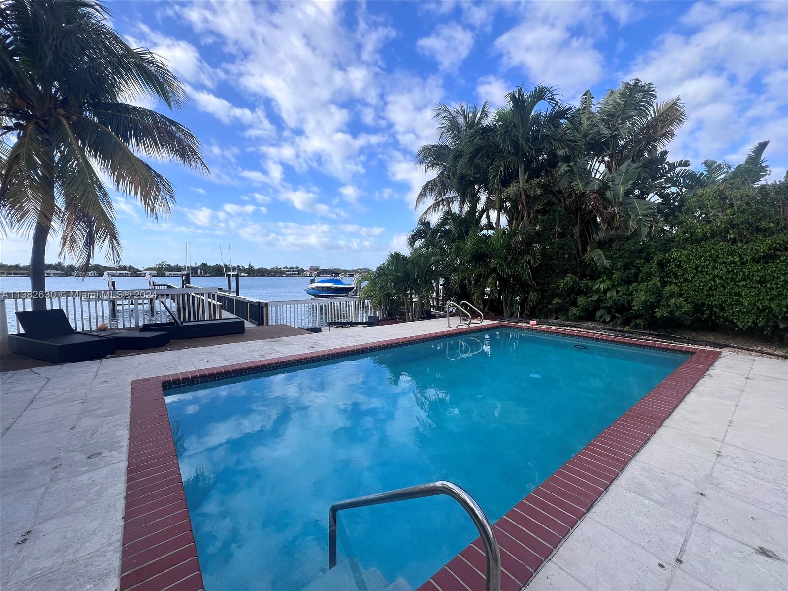 1430 Stillwater Dr 1, Miami Beach, Florida 33141, 4 Bedrooms Bedrooms, ,4 BathroomsBathrooms,Residentiallease,For Rent,1430 Stillwater Dr 1,A11382630