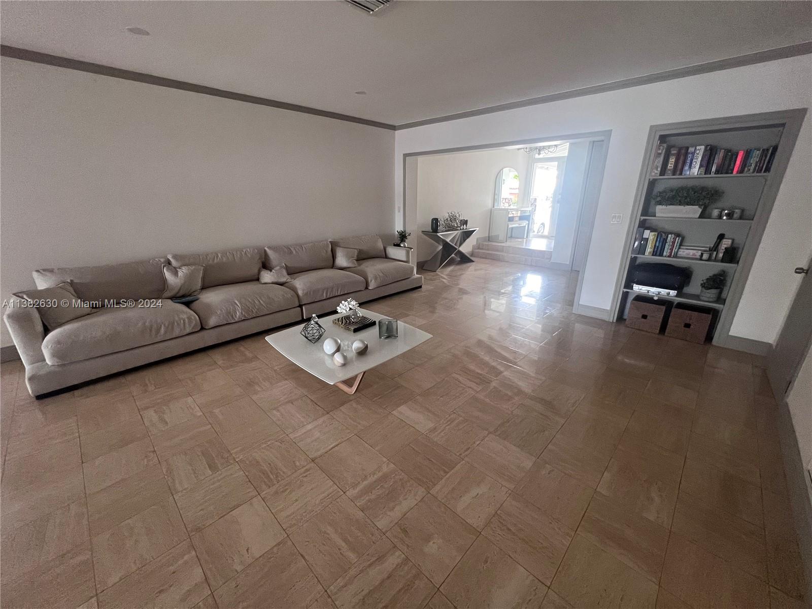 1430 Stillwater Dr 1, Miami Beach, Florida 33141, 4 Bedrooms Bedrooms, ,4 BathroomsBathrooms,Residentiallease,For Rent,1430 Stillwater Dr 1,A11382630