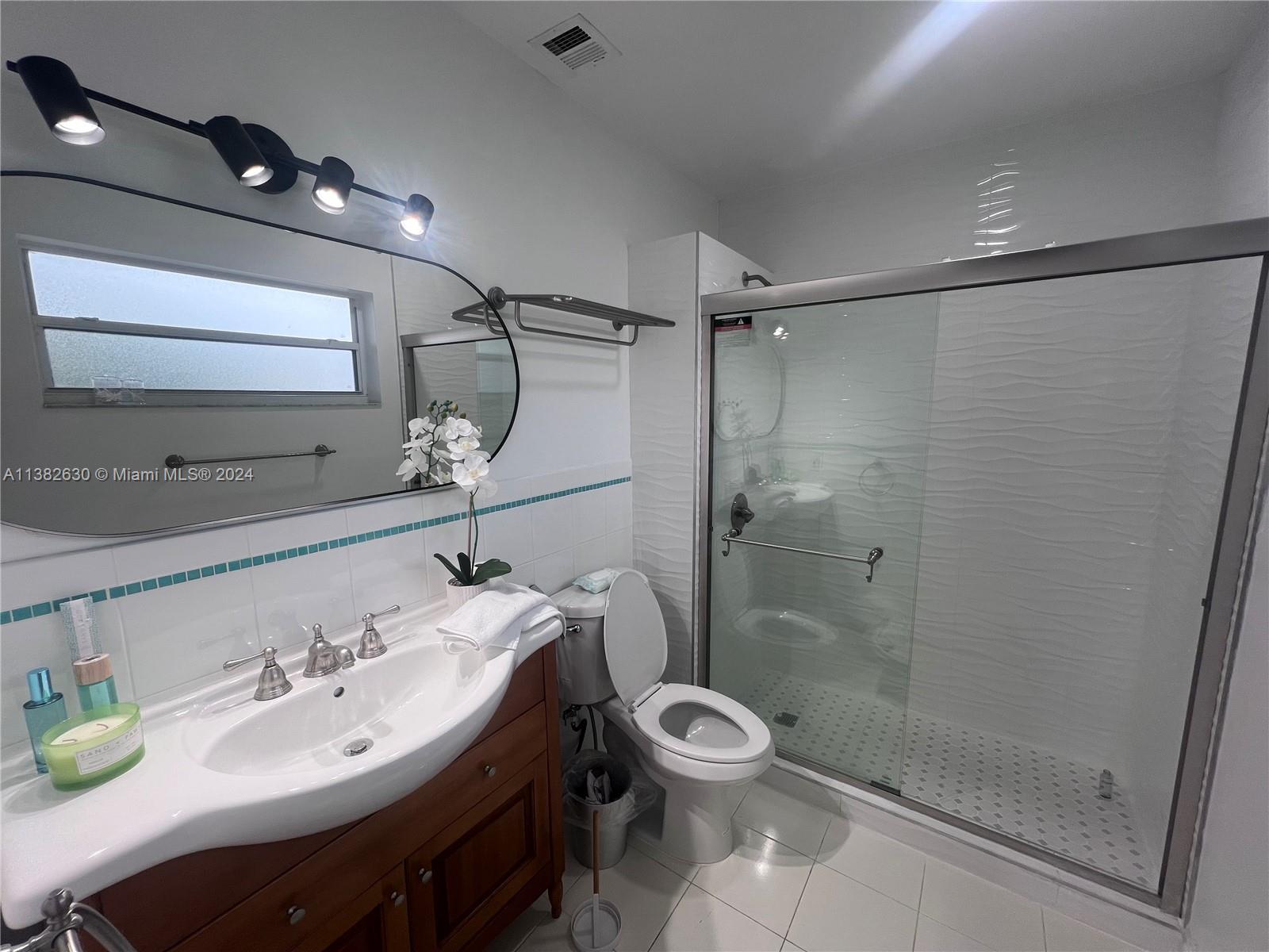 1430 Stillwater Dr 1, Miami Beach, Florida 33141, 4 Bedrooms Bedrooms, ,4 BathroomsBathrooms,Residentiallease,For Rent,1430 Stillwater Dr 1,A11382630