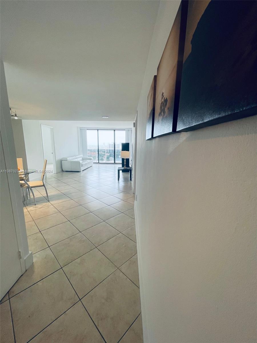 3625 N Country Club Dr 2010, Aventura, Florida 33180, 2 Bedrooms Bedrooms, ,2 BathroomsBathrooms,Residential,For Sale,3625 N Country Club Dr 2010,A11387027