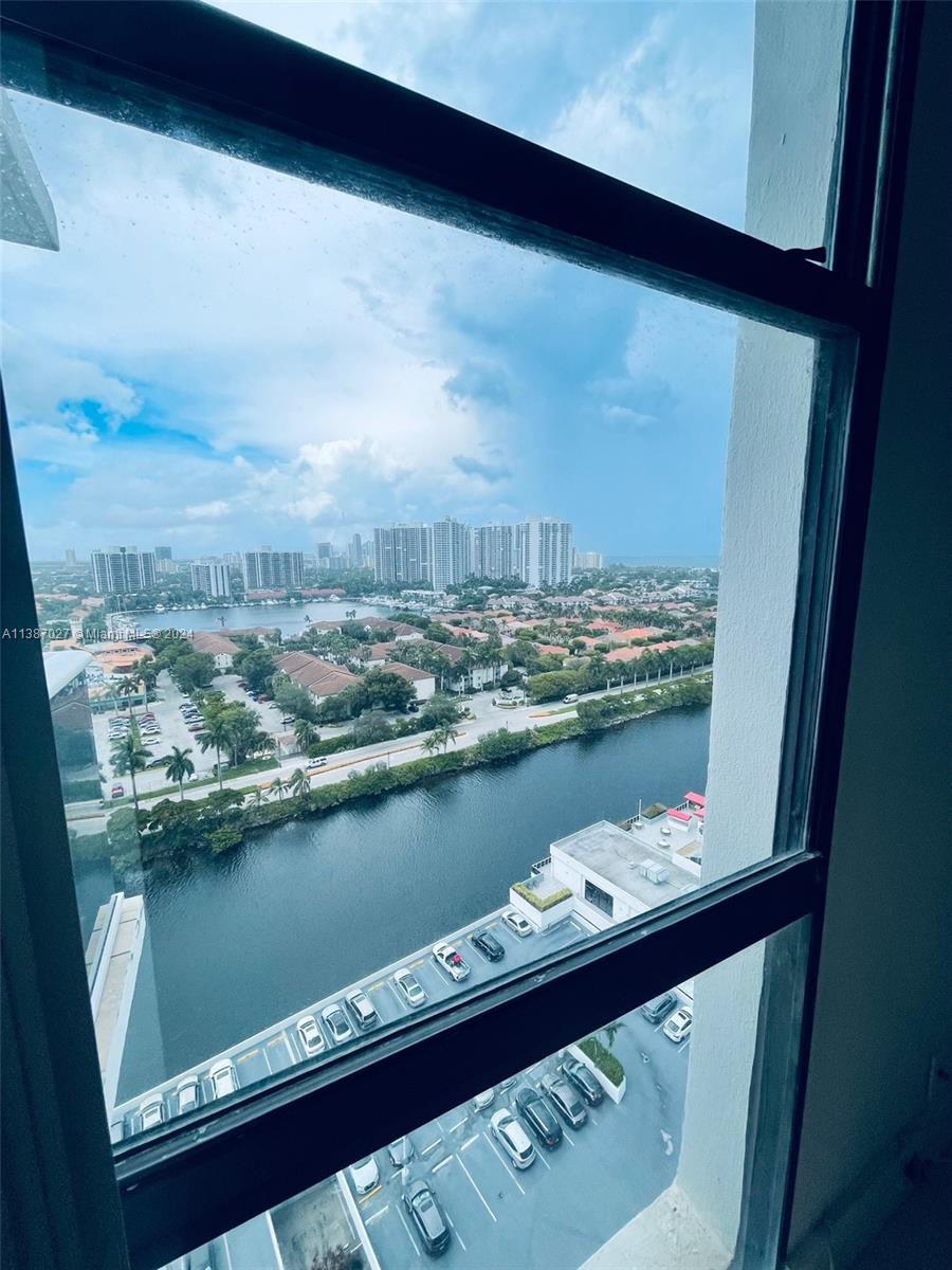 3625 N Country Club Dr 2010, Aventura, Florida 33180, 2 Bedrooms Bedrooms, ,2 BathroomsBathrooms,Residential,For Sale,3625 N Country Club Dr 2010,A11387027