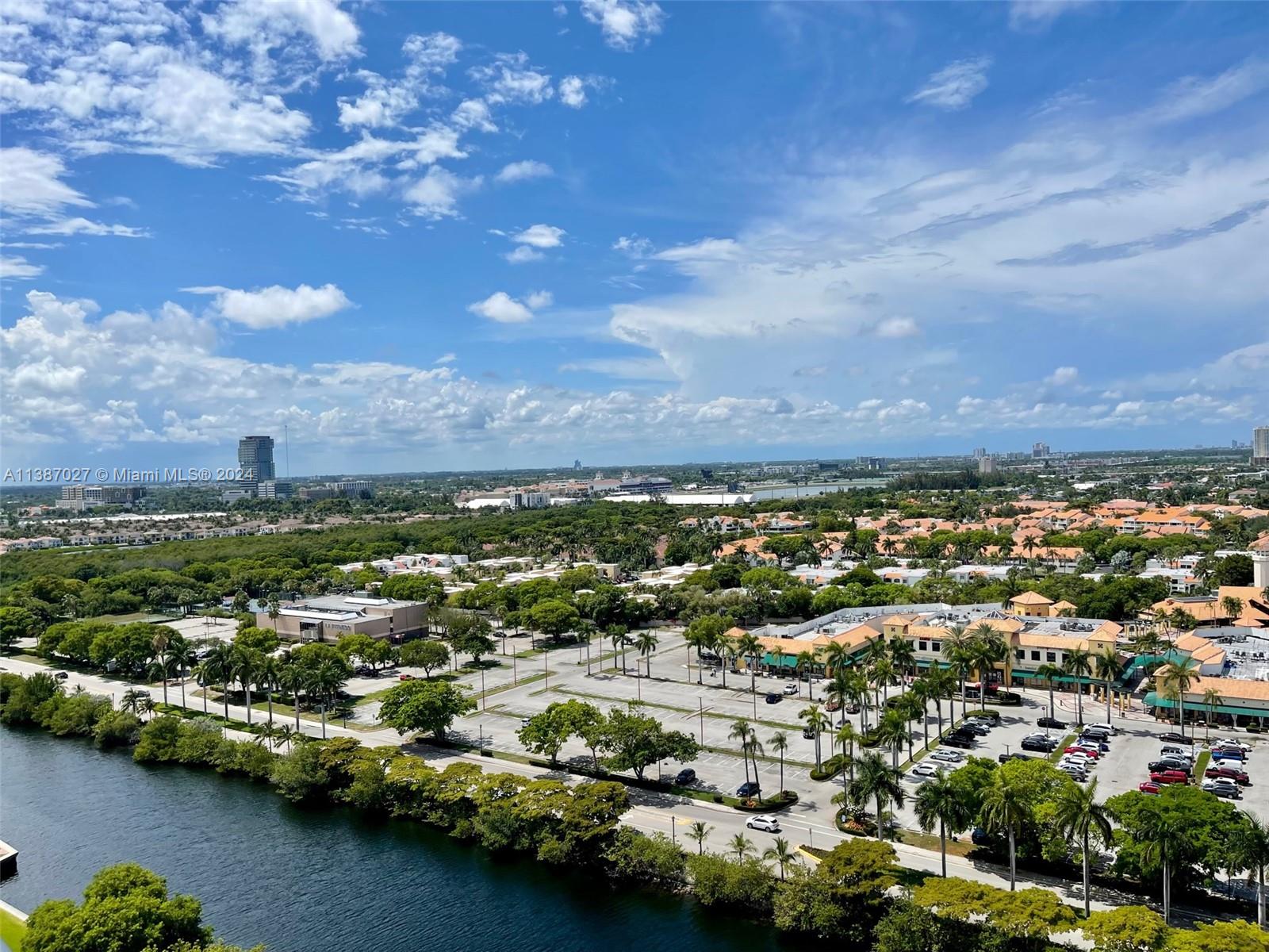 3625 N Country Club Dr 2010, Aventura, Florida 33180, 2 Bedrooms Bedrooms, ,2 BathroomsBathrooms,Residential,For Sale,3625 N Country Club Dr 2010,A11387027