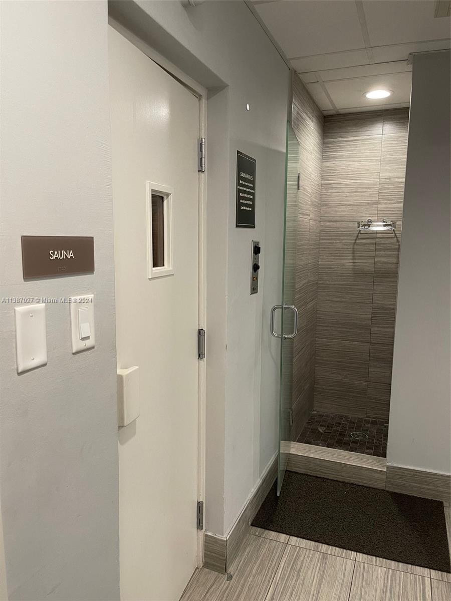 3625 N Country Club Dr 2010, Aventura, Florida 33180, 2 Bedrooms Bedrooms, ,2 BathroomsBathrooms,Residential,For Sale,3625 N Country Club Dr 2010,A11387027