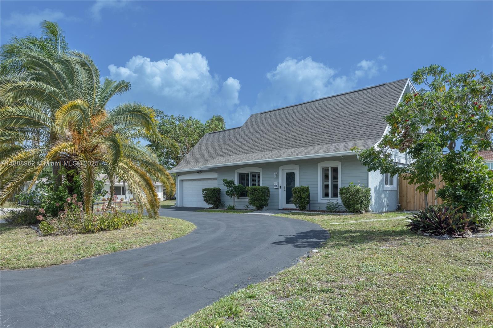 1690 NE 25th Ave, Pompano Beach, Florida 33062, 5 Bedrooms Bedrooms, ,3 BathroomsBathrooms,Residentiallease,For Rent,1690 NE 25th Ave,A11388962