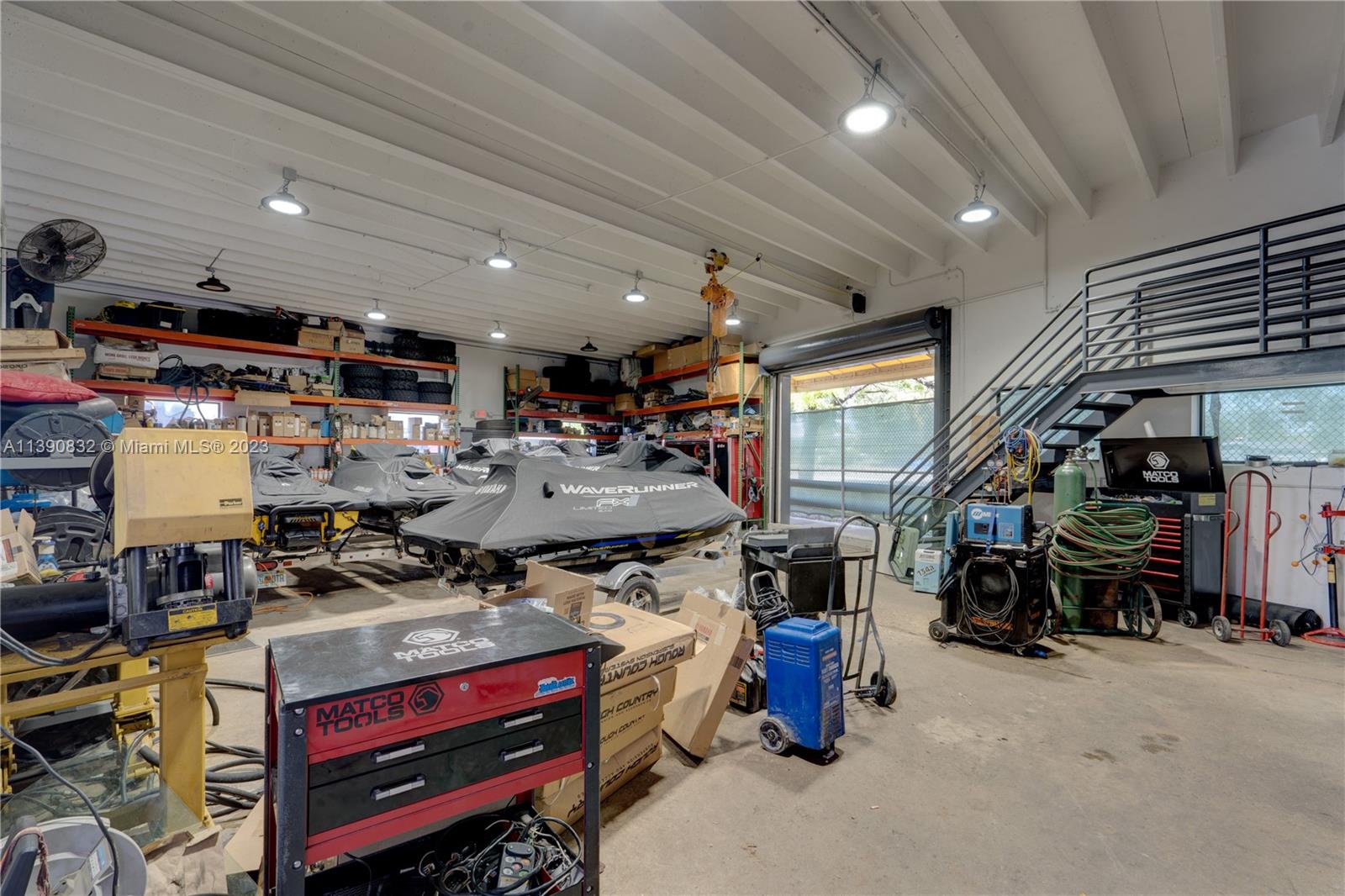 Garage